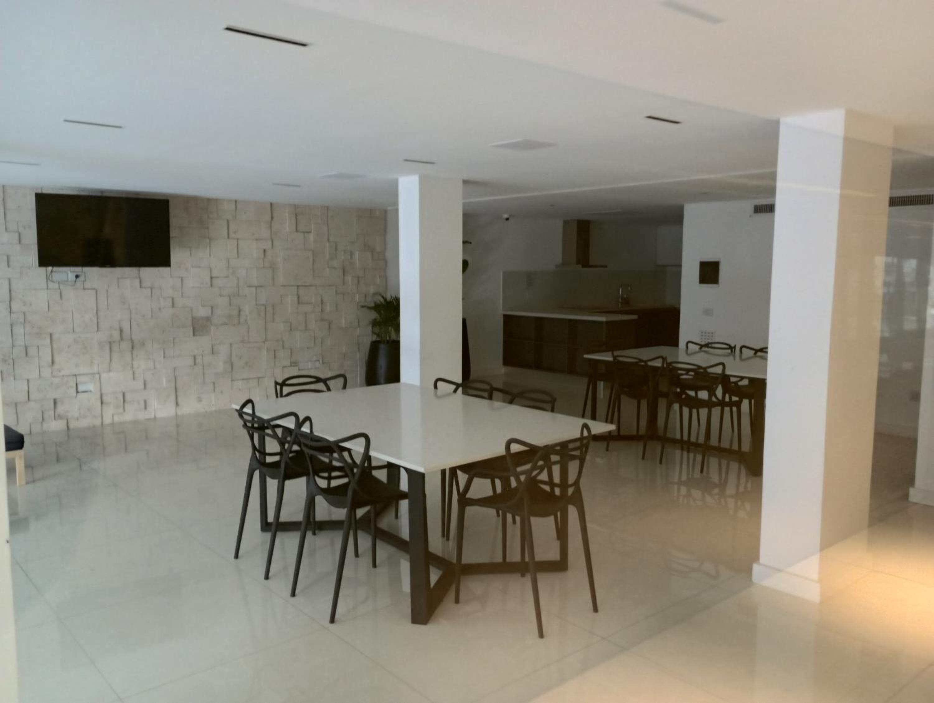 Beautiful Beautiful brand-new studio apartment