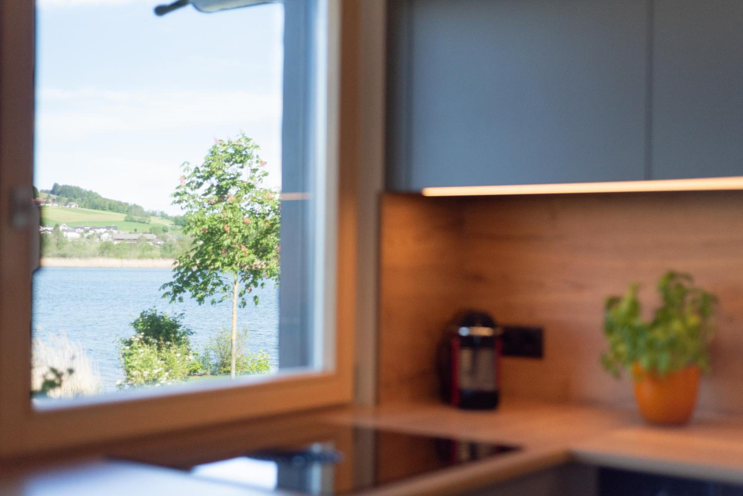 Exklusives Seehaus LAKEHOUSE in Bestlage mit privaten Sandstrand und eigenem Boot und SUP