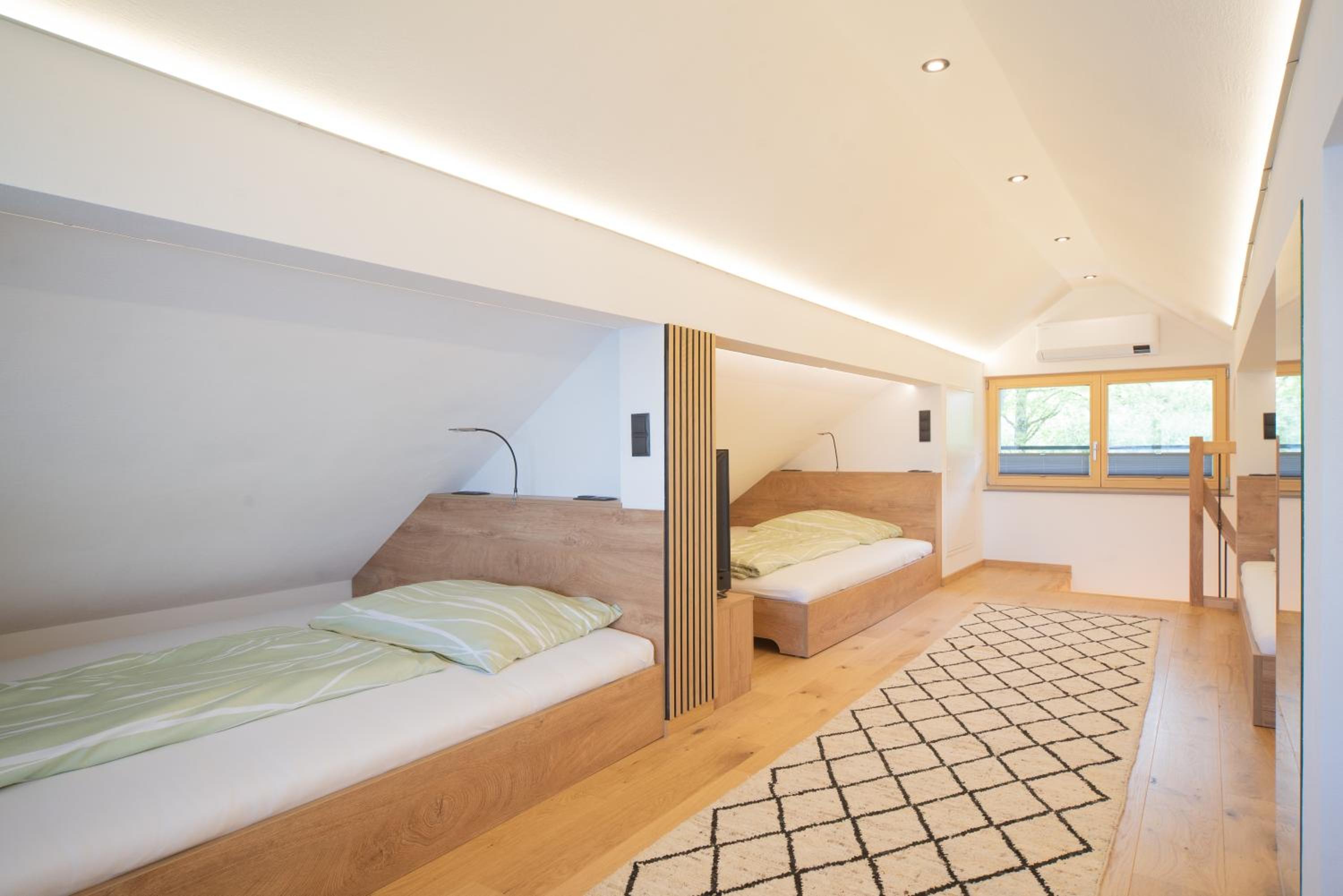 Exklusives Seehaus LAKEHOUSE in Bestlage mit privaten Sandstrand und eigenem Boot und SUP