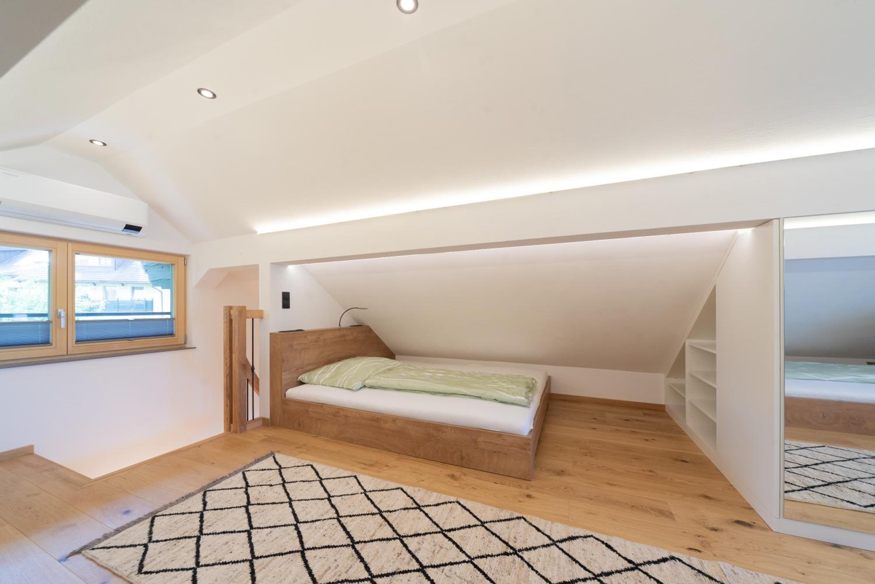 Exklusives Seehaus LAKEHOUSE in Bestlage mit privaten Sandstrand und eigenem Boot und SUP