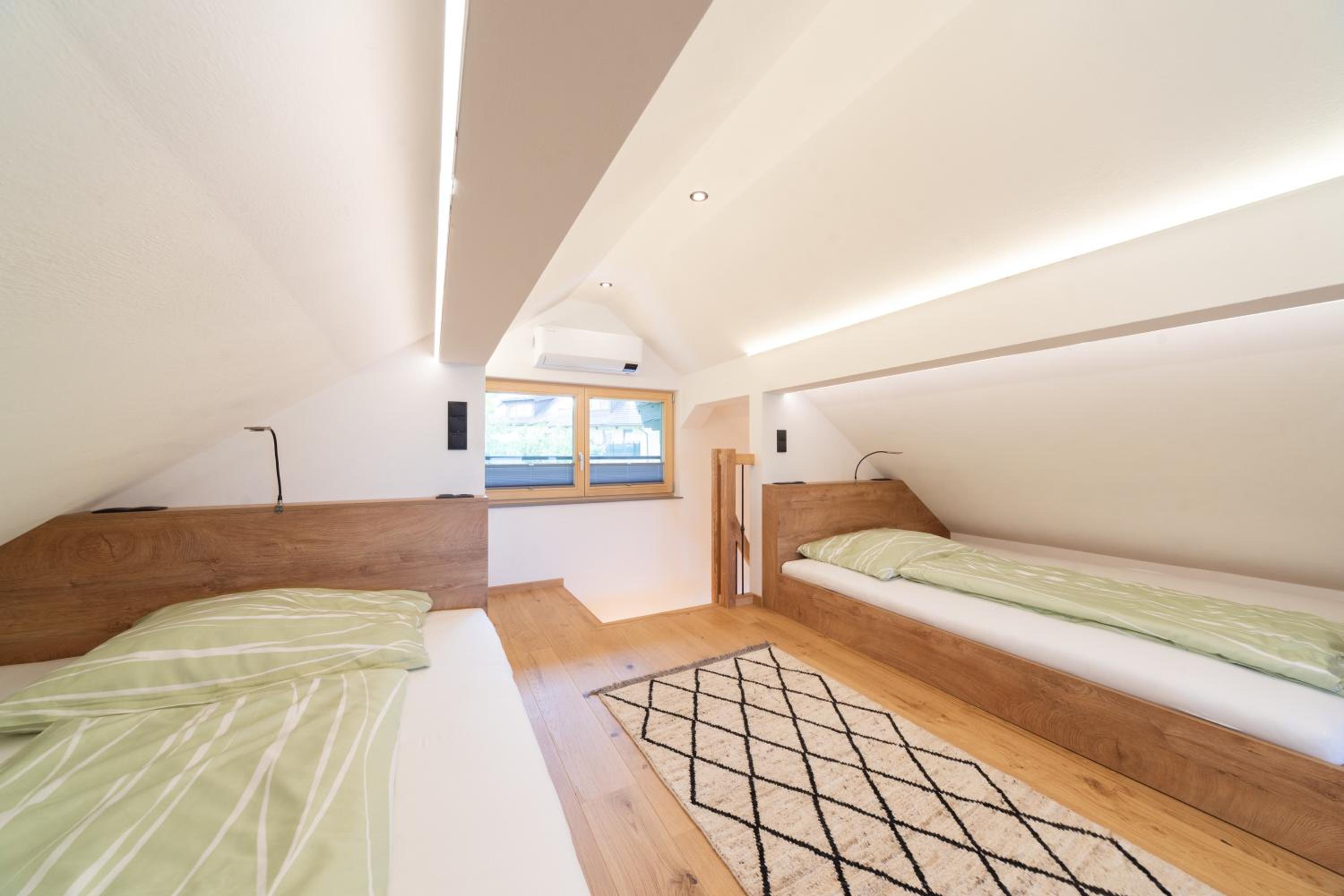Exklusives Seehaus LAKEHOUSE in Bestlage mit privaten Sandstrand und eigenem Boot und SUP
