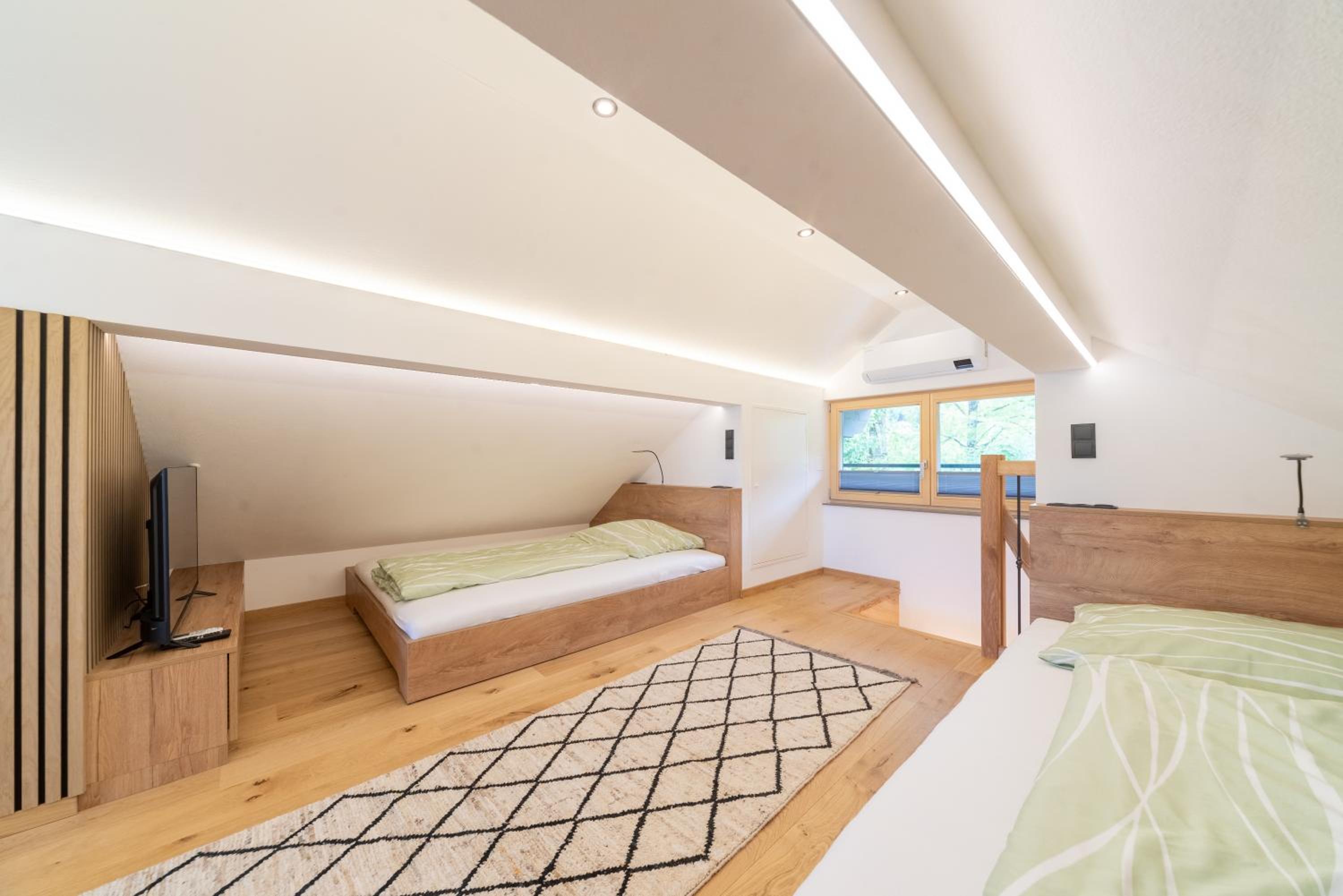 Exklusives Seehaus LAKEHOUSE in Bestlage mit privaten Sandstrand und eigenem Boot und SUP