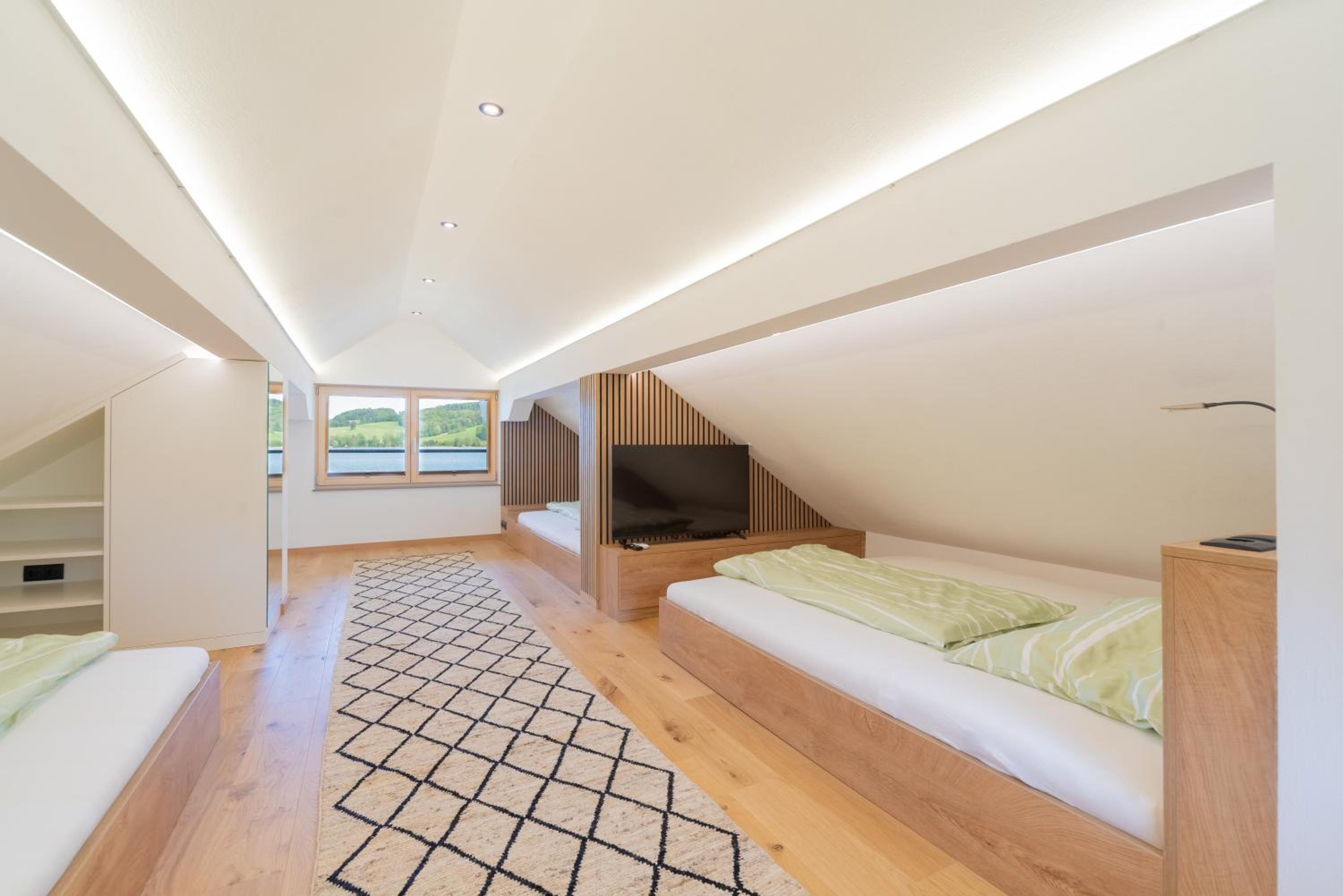 Exklusives Seehaus LAKEHOUSE in Bestlage mit privaten Sandstrand und eigenem Boot und SUP