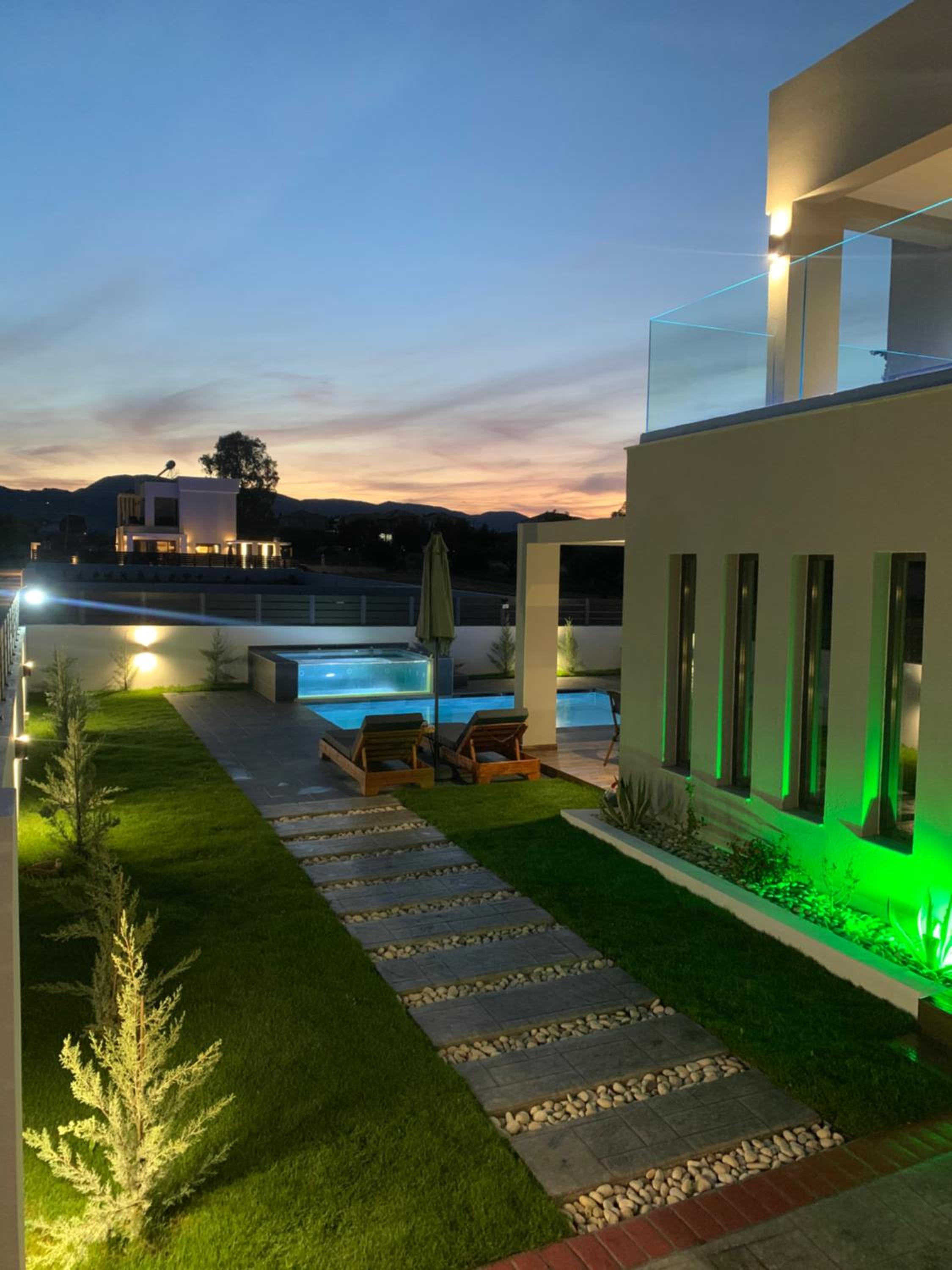 Mamica Luxury Villa view 4