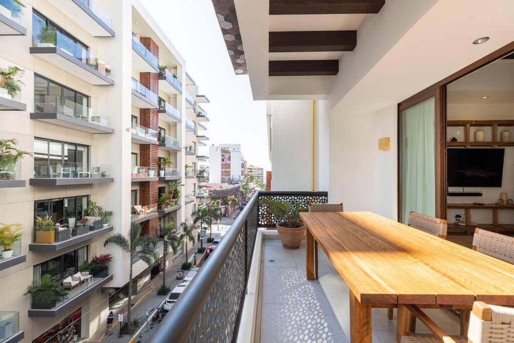 Urban by Pardela