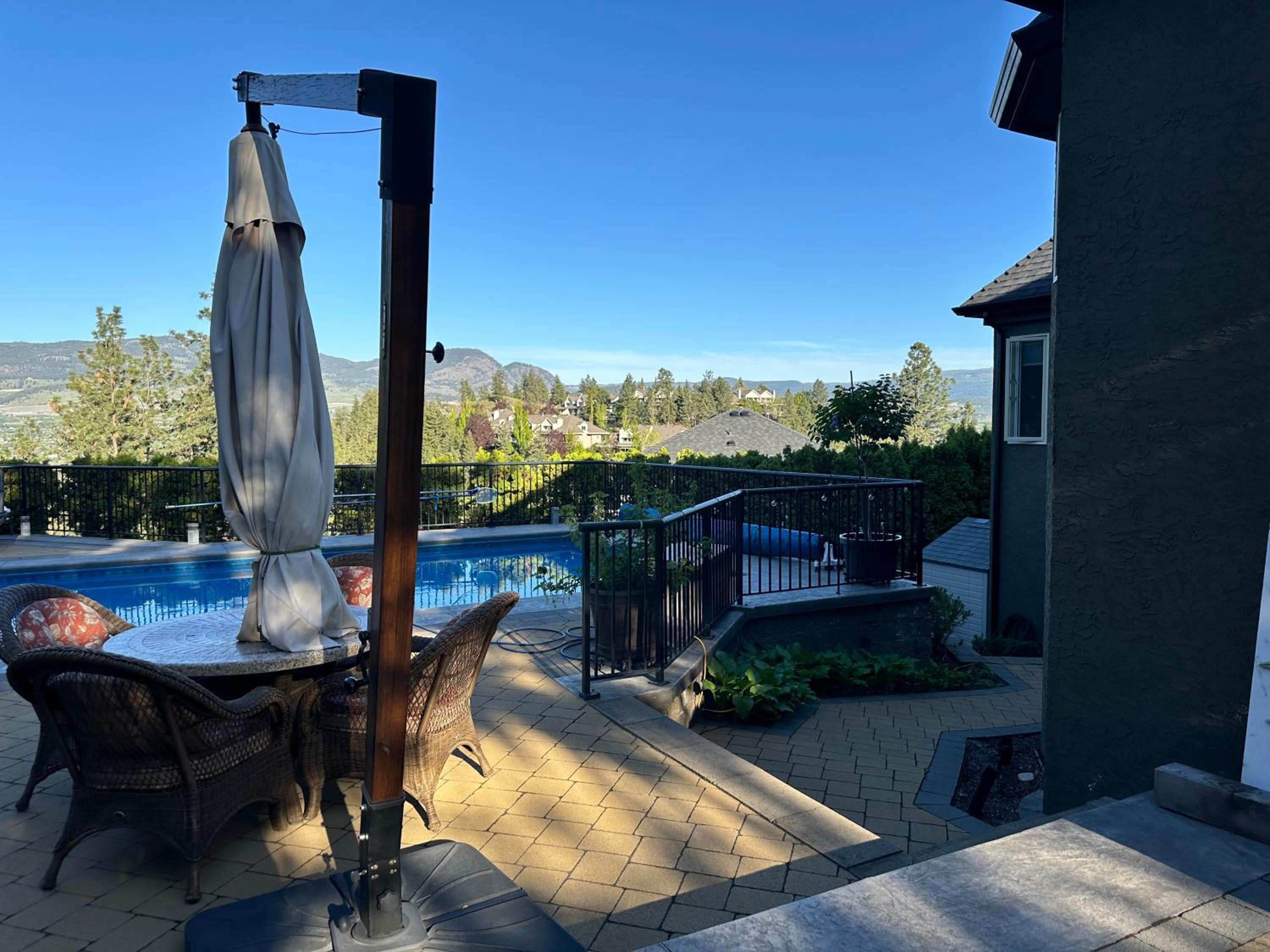 Under the Tree - Bed & Breakfast