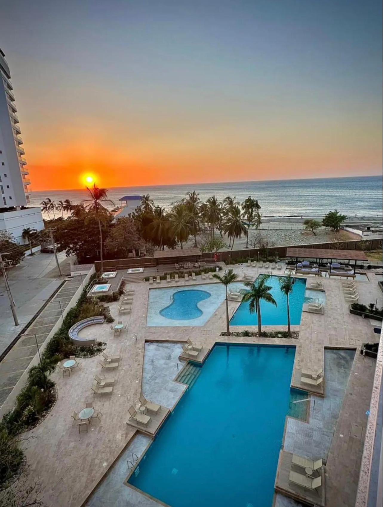 Apartamento con hermosa vista y frente a la playa
