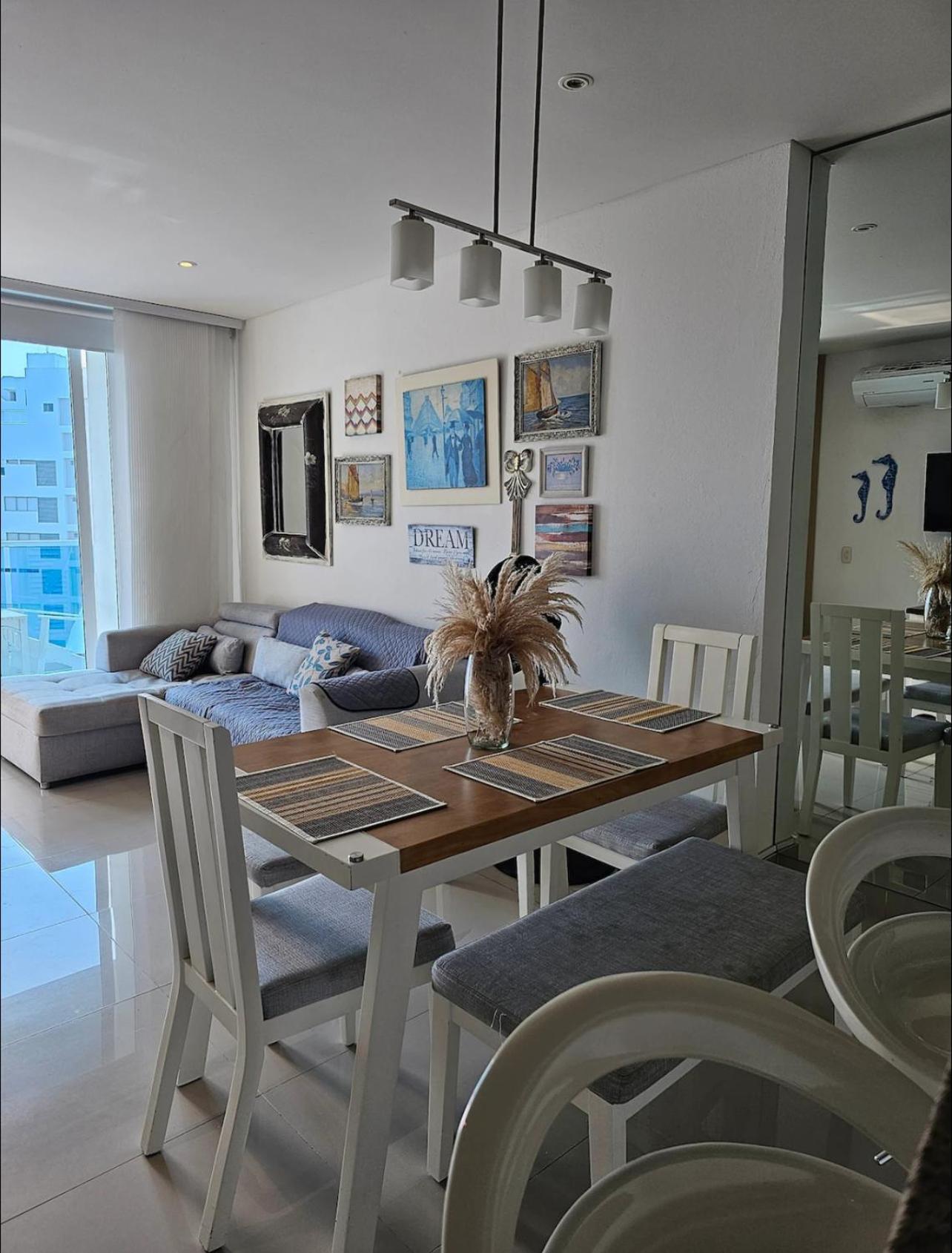 Apartamento con hermosa vista y frente a la playa