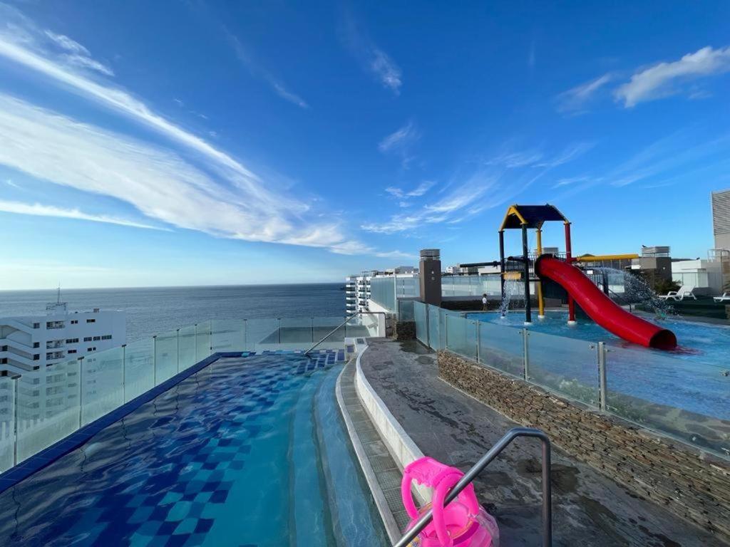 Apartamento con hermosa vista y frente a la playa