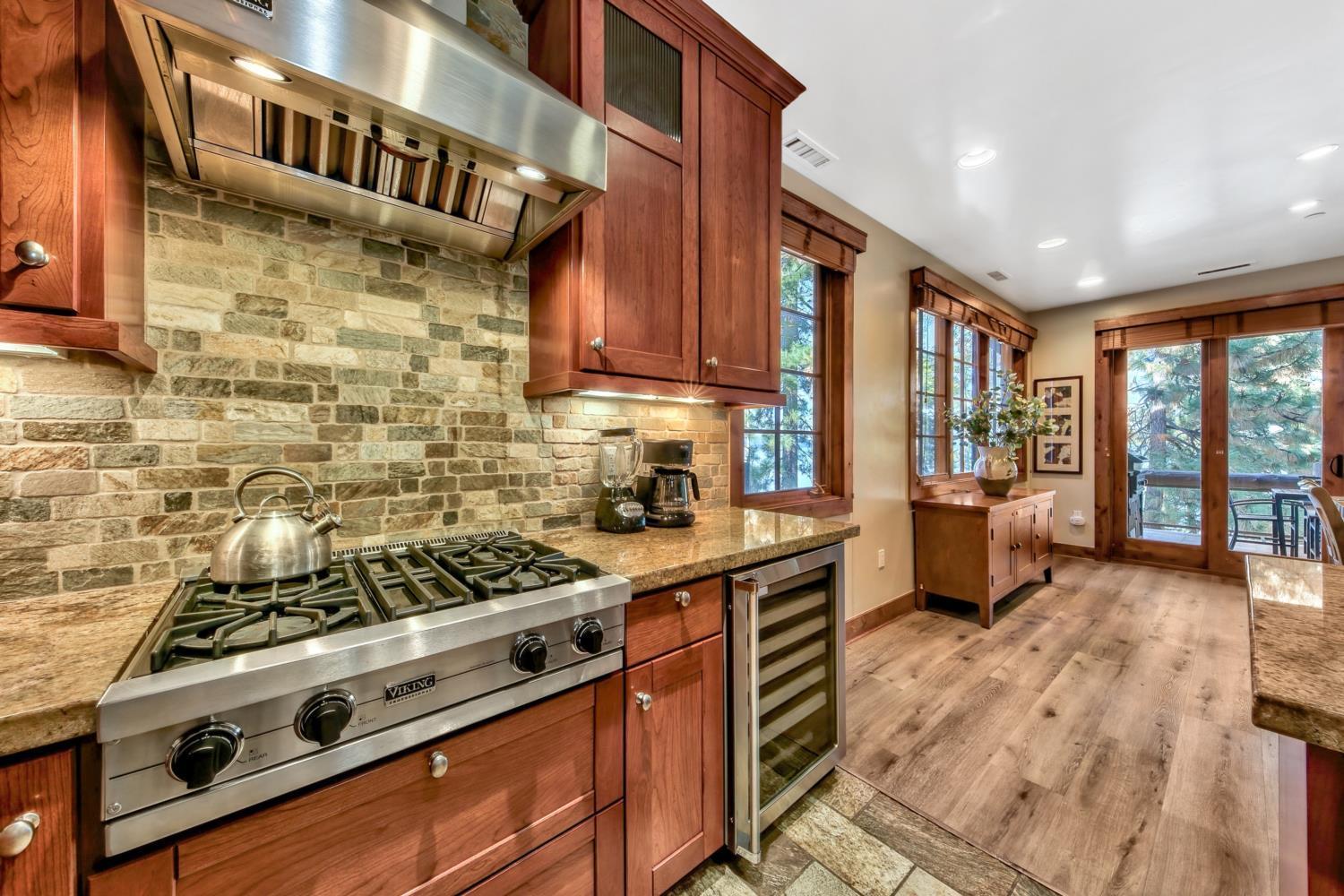 Lake Tahoe Vacations - Sierra Shores Four - Lakefront Vistas - Property Image 35