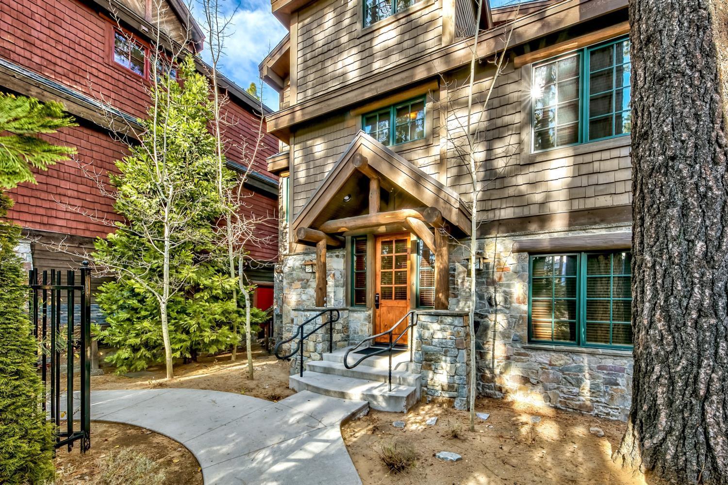 Lake Tahoe Vacations - Sierra Shores Four - Lakefront Vistas - Property Image 10