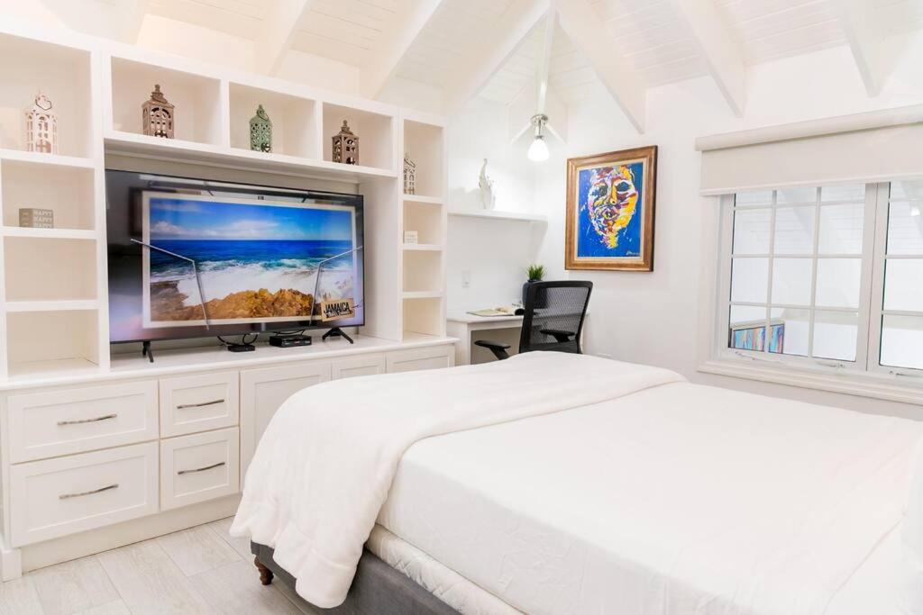 Choose To Be Happy at The Seville Apt #E3 - 2-Bedroom view 5
