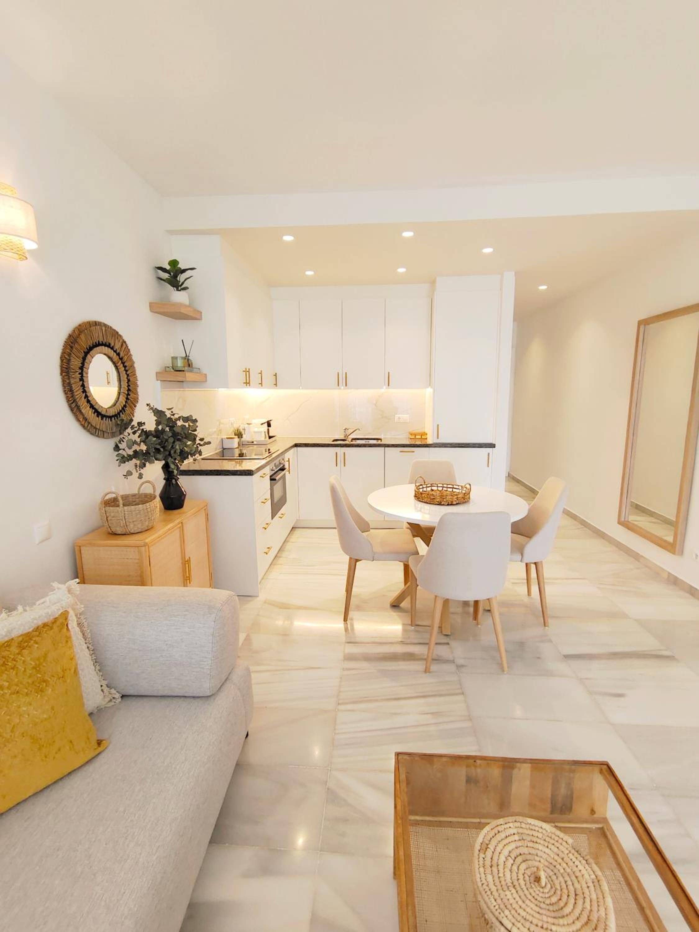 Apartamentos Urb, La Alcazaba 614 y 642 Banus Marbella view 3