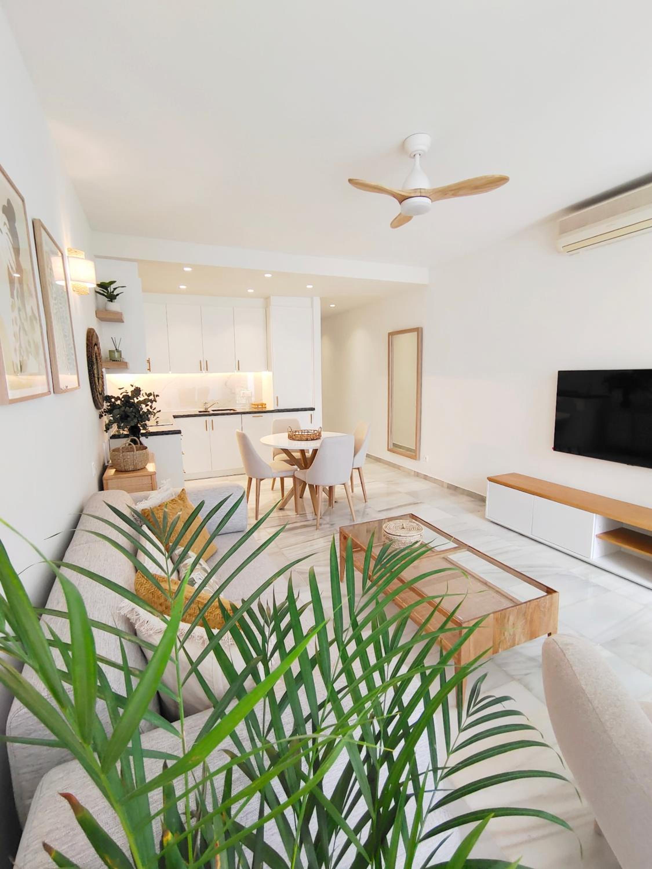 Apartamentos Urb, La Alcazaba 614 y 642 Banus Marbella view 4
