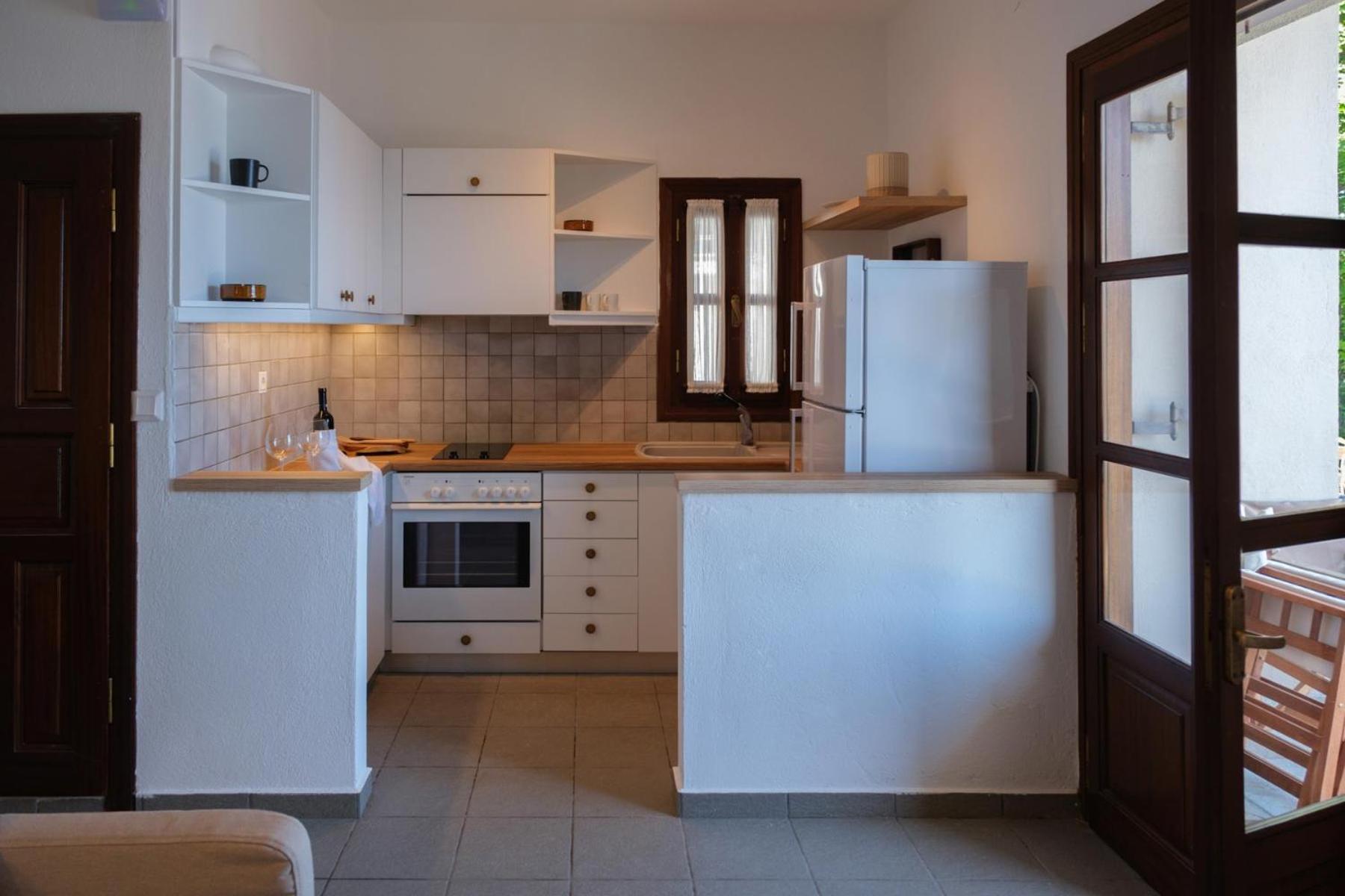 Hideaway in Damouchari with private access to sea ANNA's HORIZON