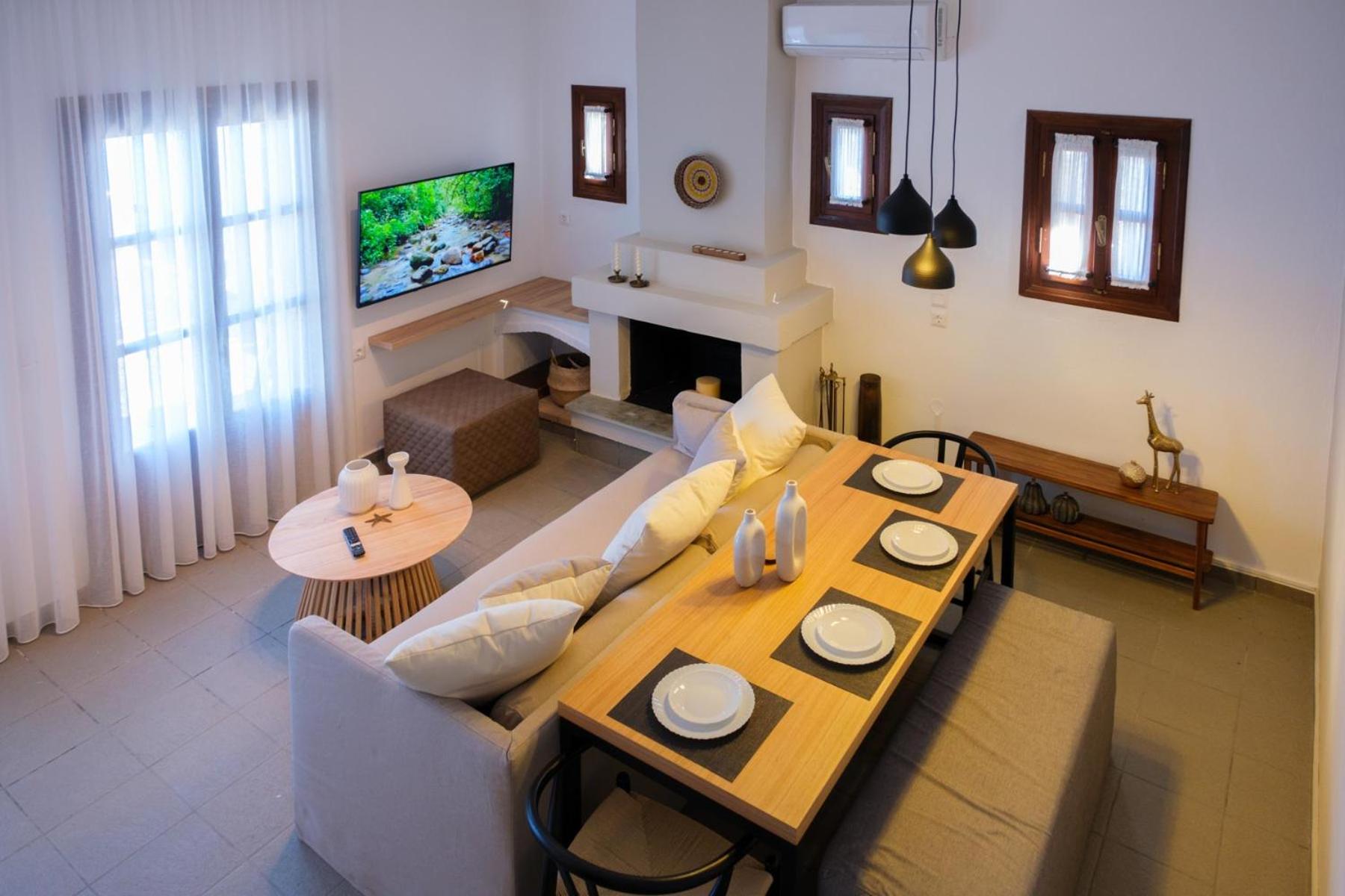 Hideaway in Damouchari with private access to sea ANNA's HORIZON