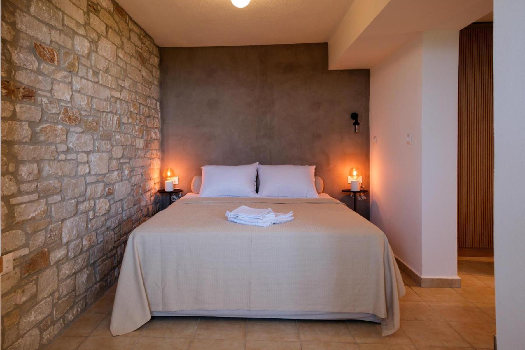 Hideaway in Damouchari with private access to sea ANNA's HORIZON