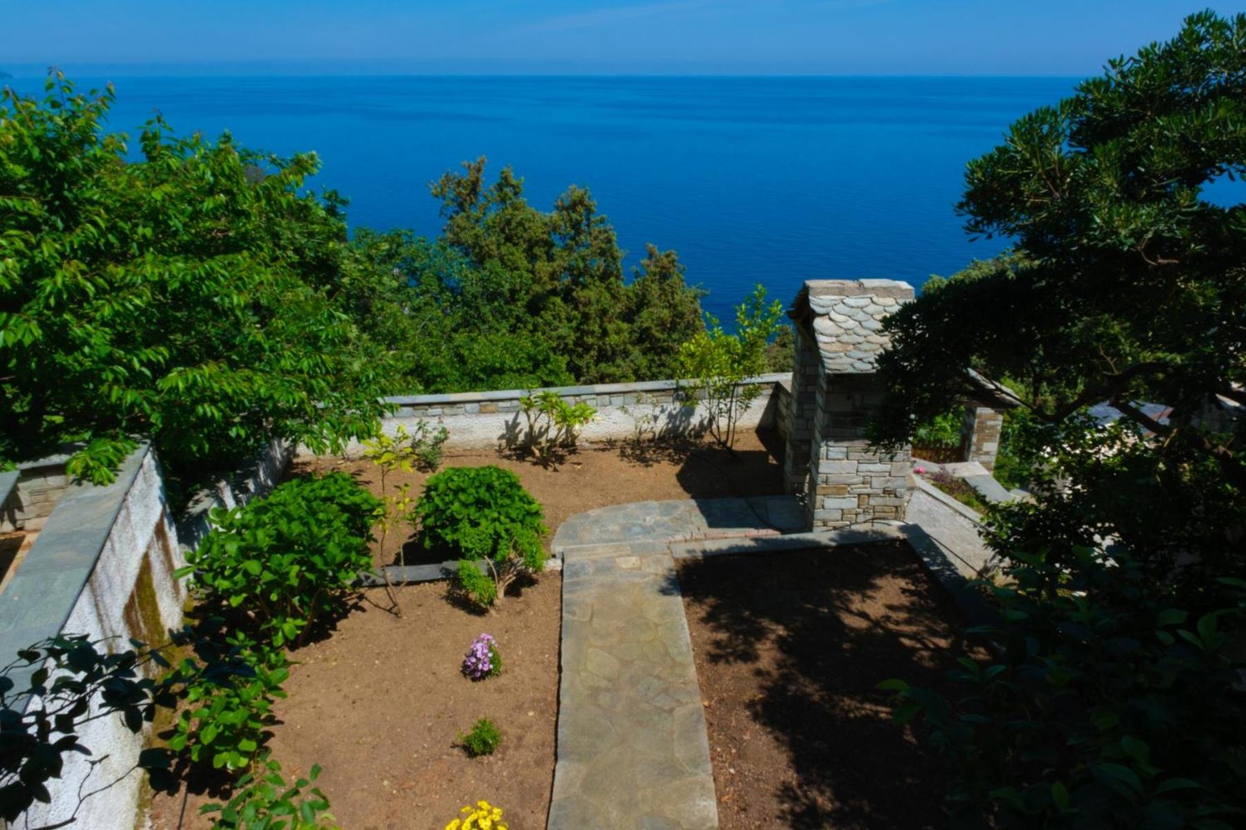 Hideaway in Damouchari with private access to sea ANNA's HORIZON