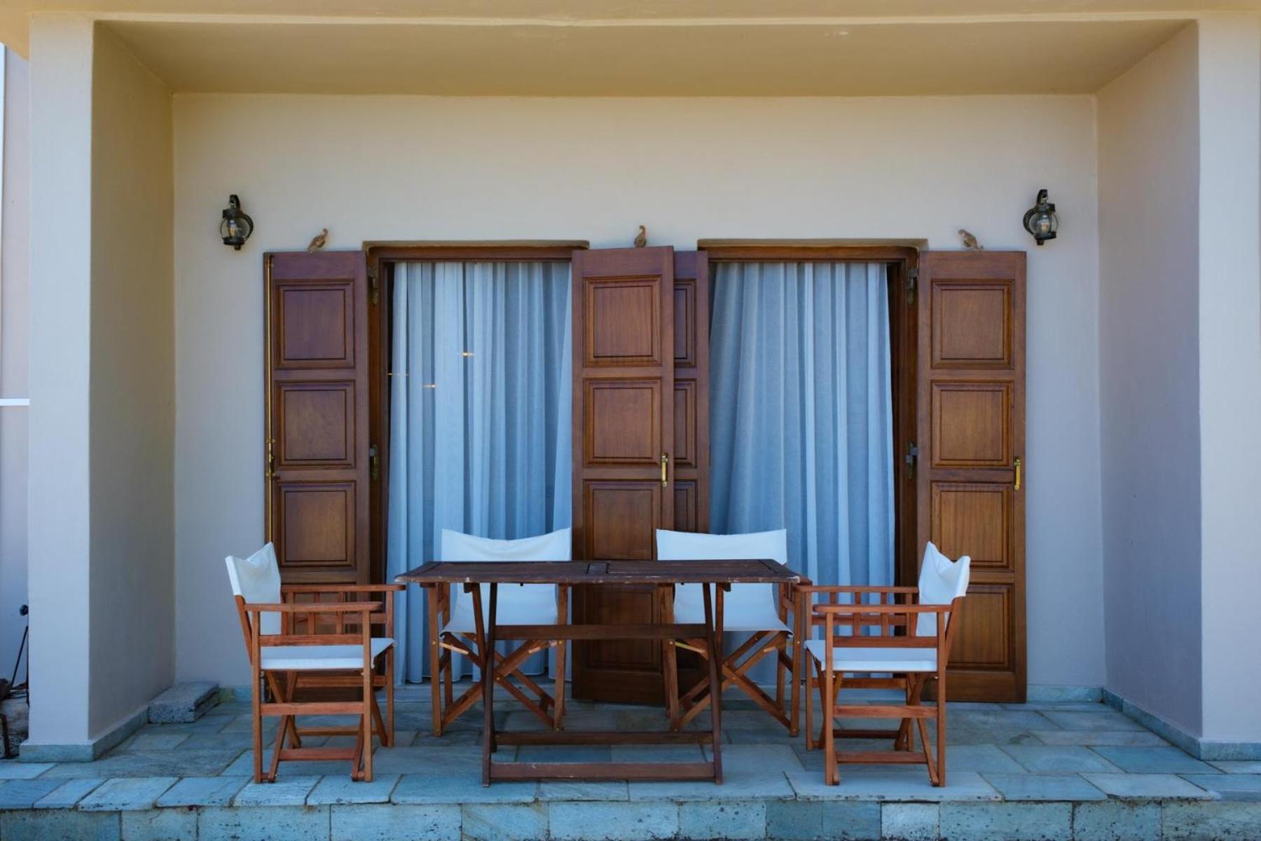 Hideaway in Damouchari with private access to sea ANNA's HORIZON