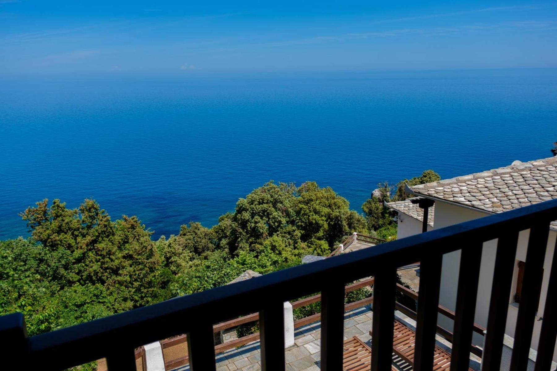 Hideaway in Damouchari with private access to sea ANNA's HORIZON