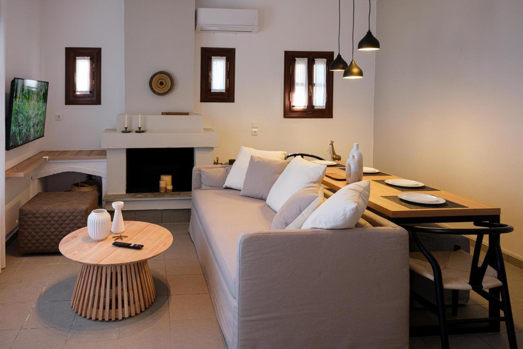 Hideaway in Damouchari with private access to sea ANNA's HORIZON