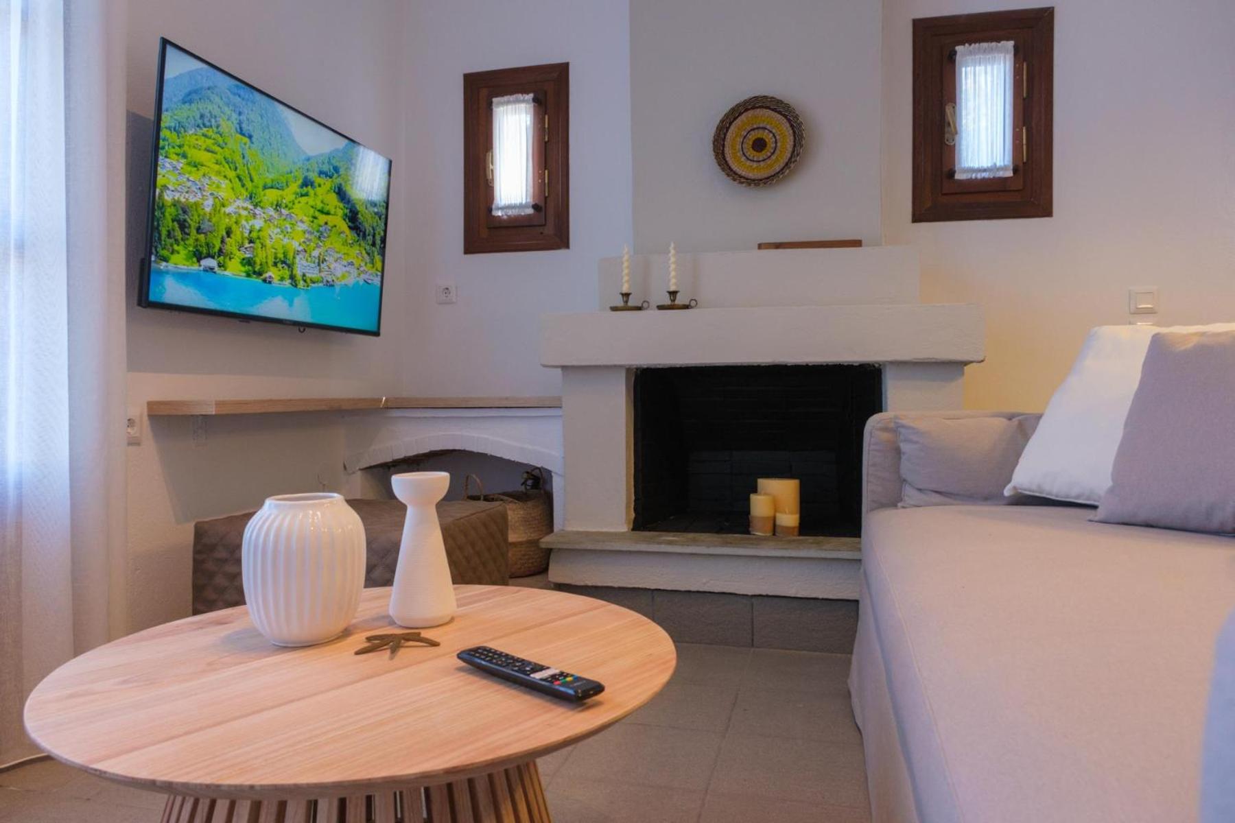 Hideaway in Damouchari with private access to sea ANNA's HORIZON