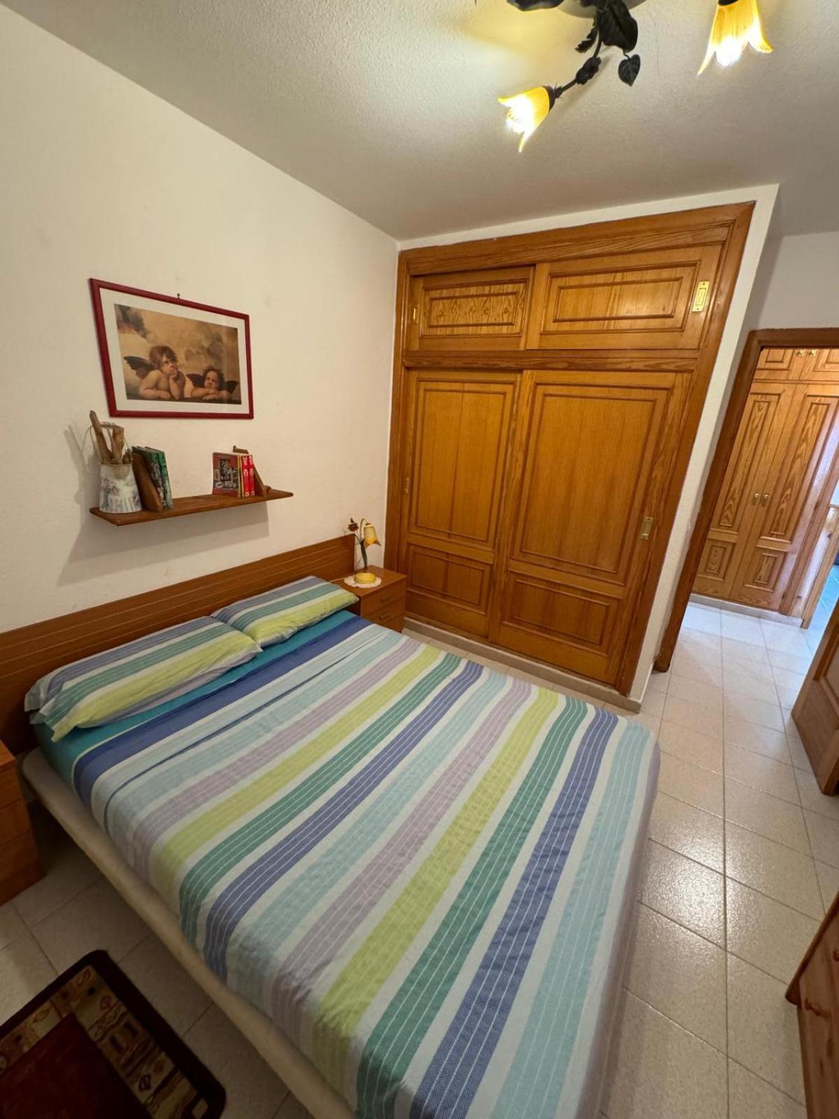 Orange Paradise Apartment