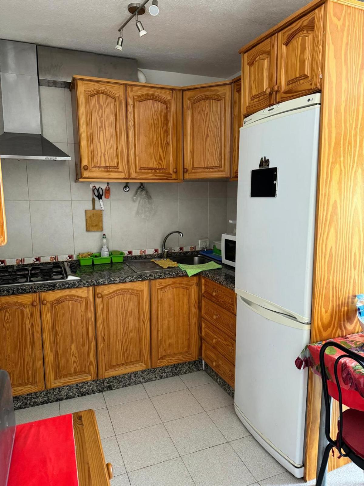 Orange Paradise Apartment