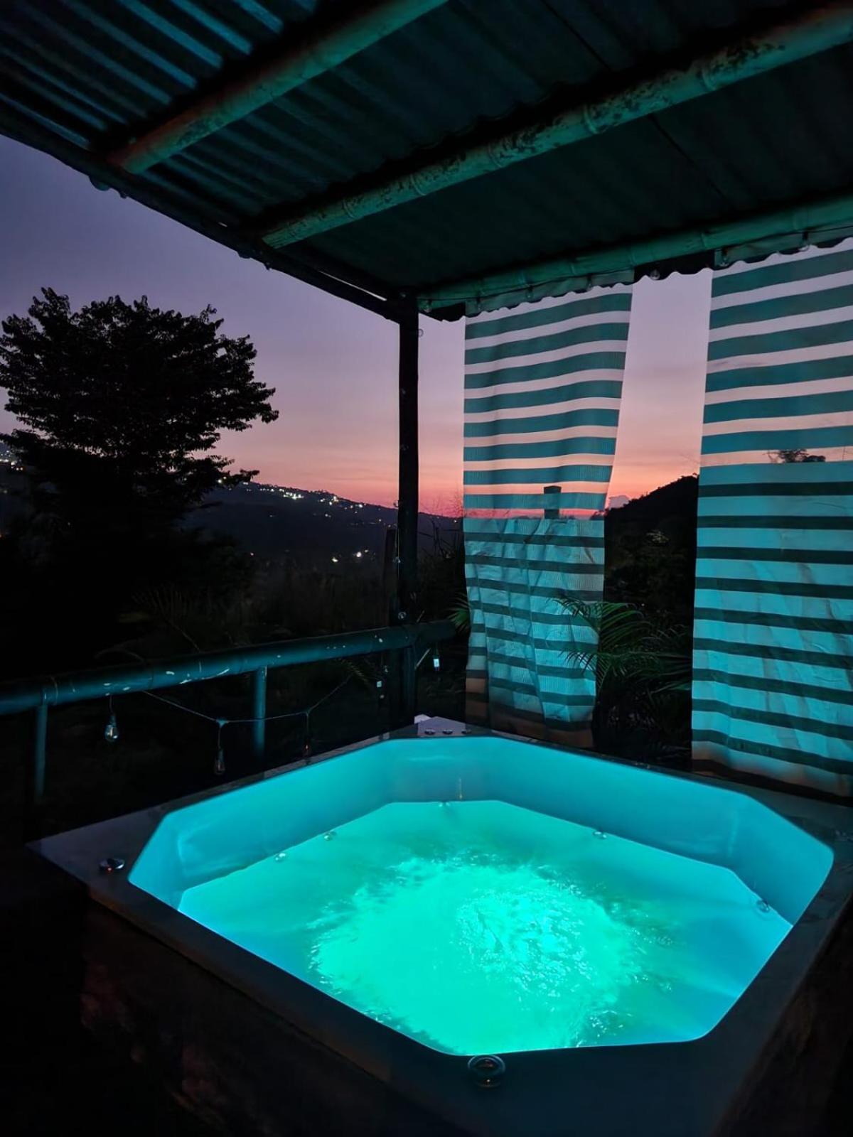 Posada Turistica Rural y Glamping Altos del Dorado La Mesa