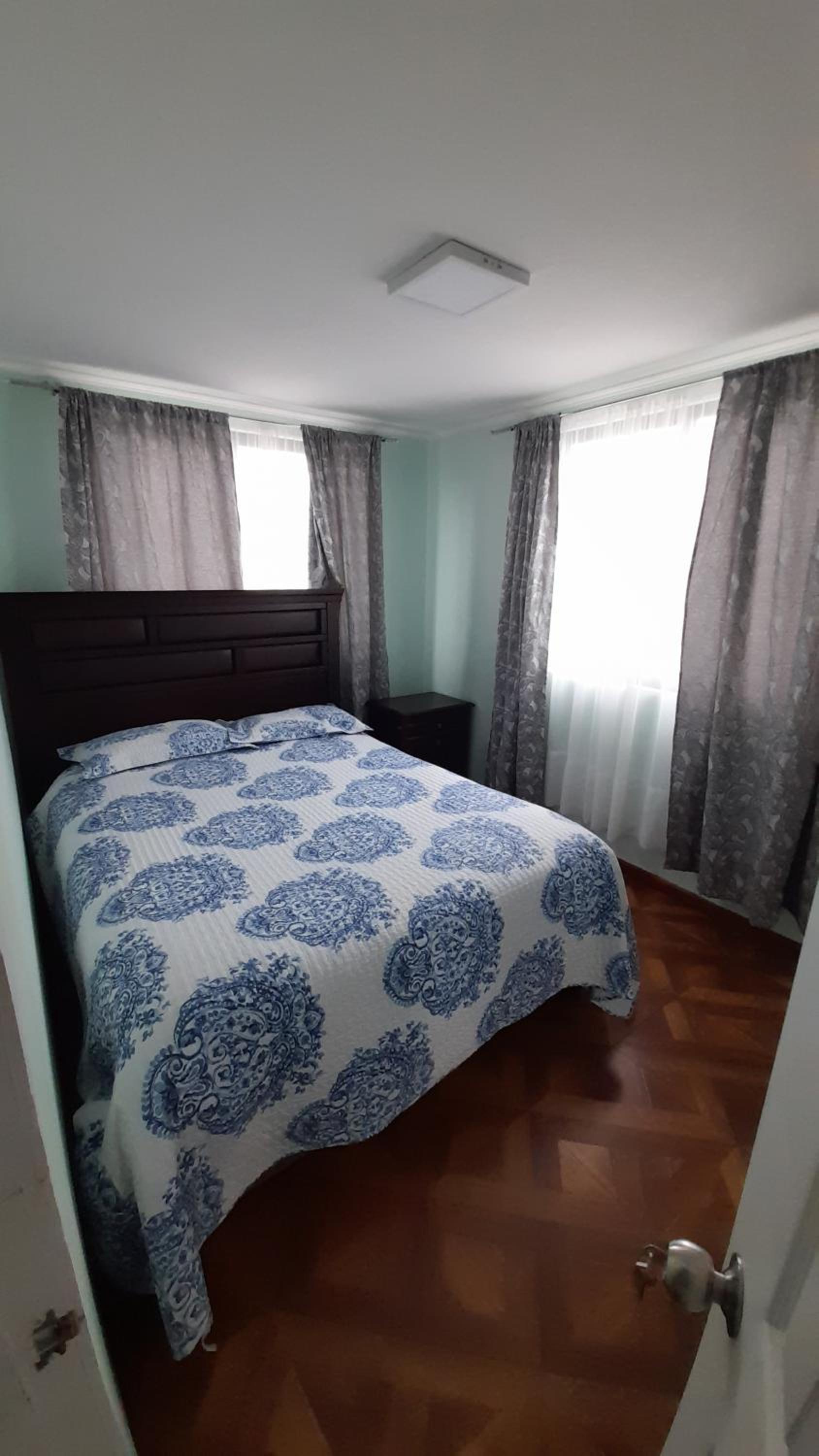 Cómoda casa con Quincho
