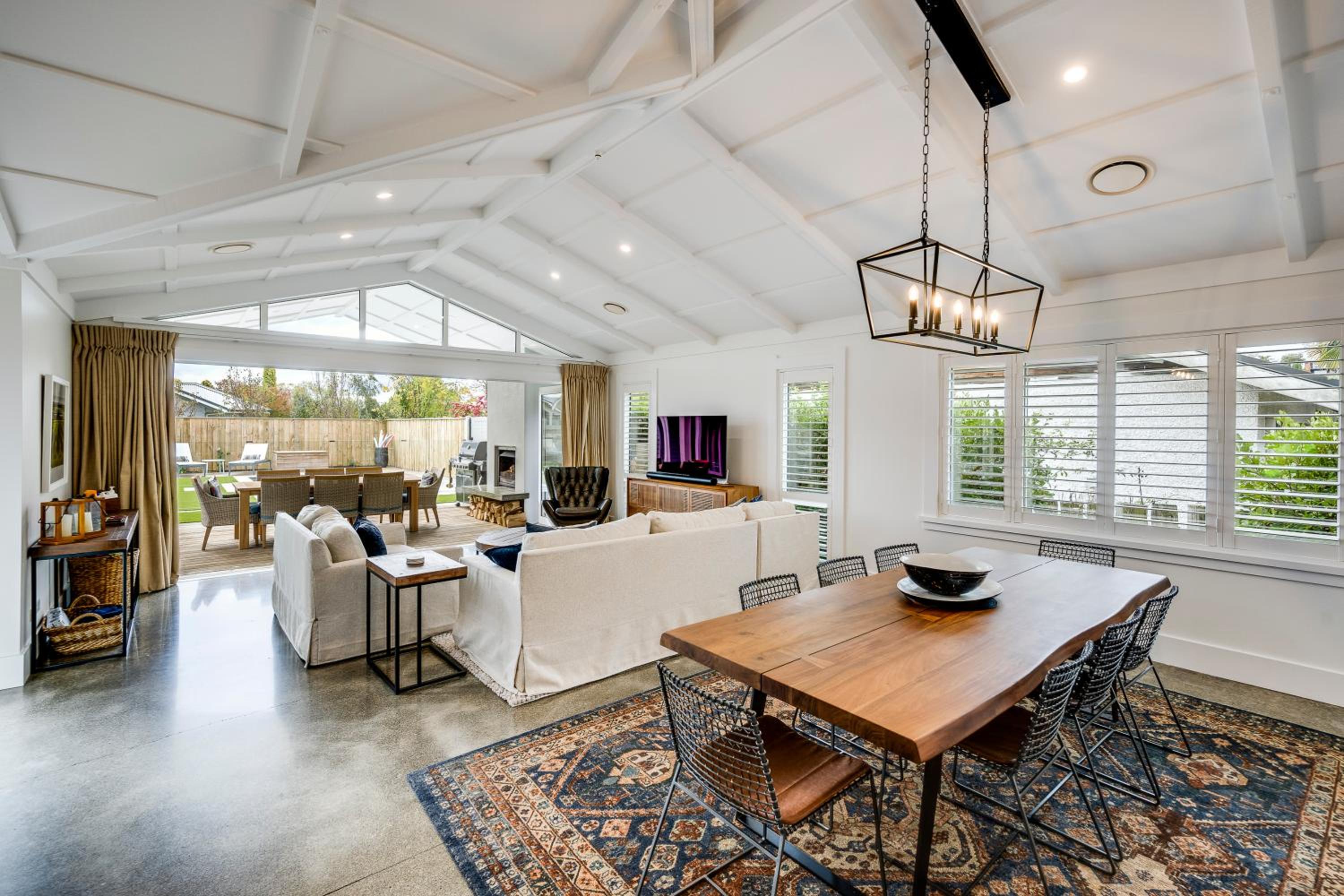 Modern Deluxe - Havelock North Holiday Home view 5