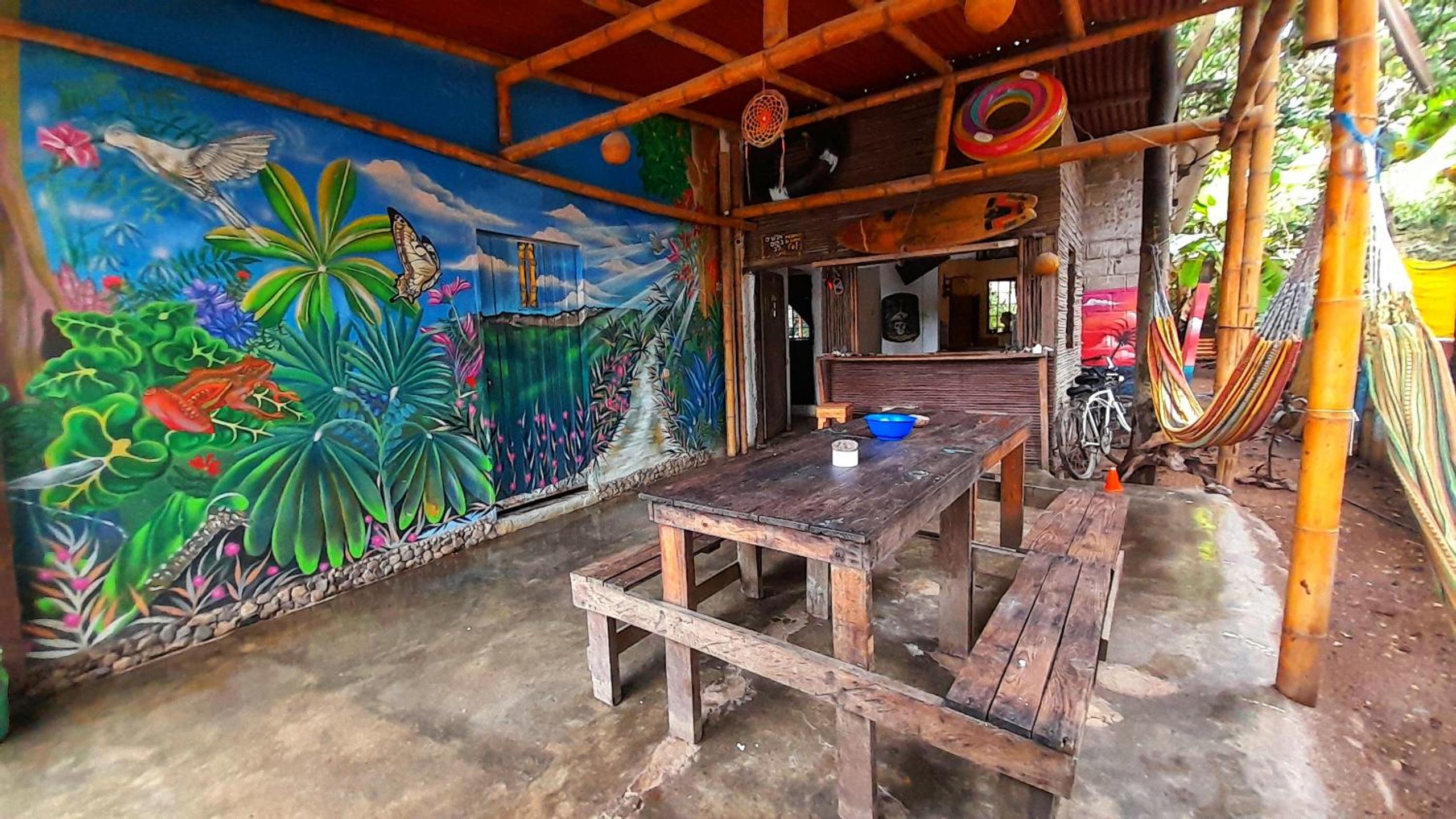 LA PIRATA Casa Hostel