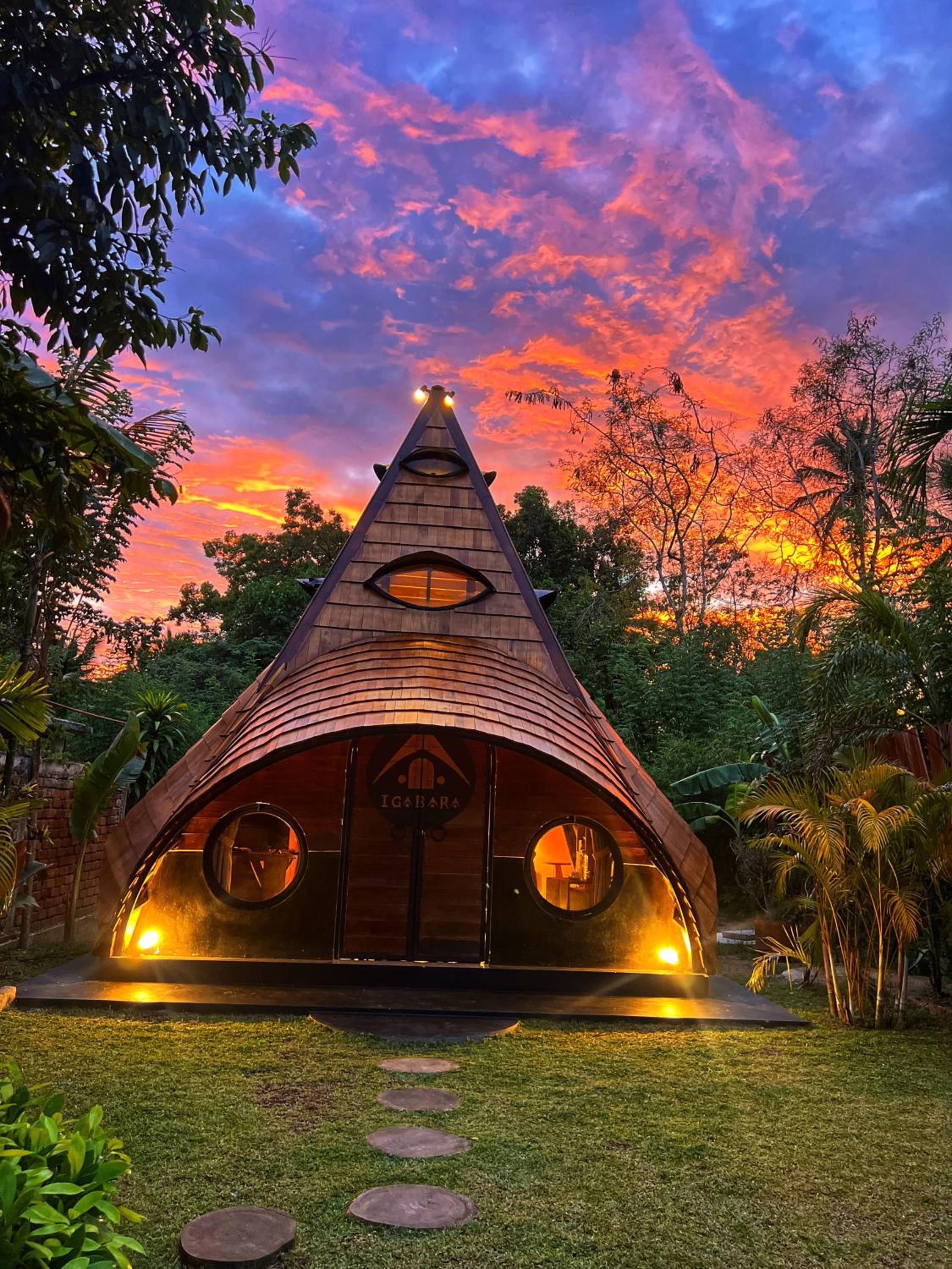 Hotel Igabara Hobbit House - Image 1