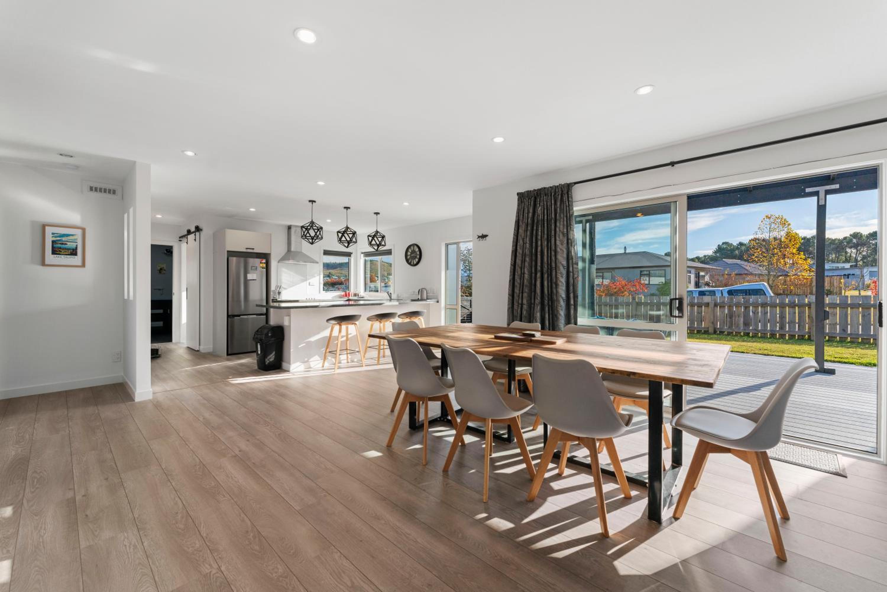 Motuoapa Getaway - Lake Taupo Holiday Home