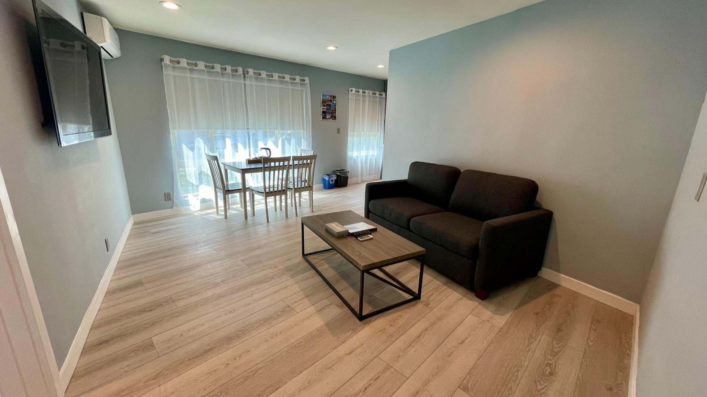 Quintessence ApartHotel