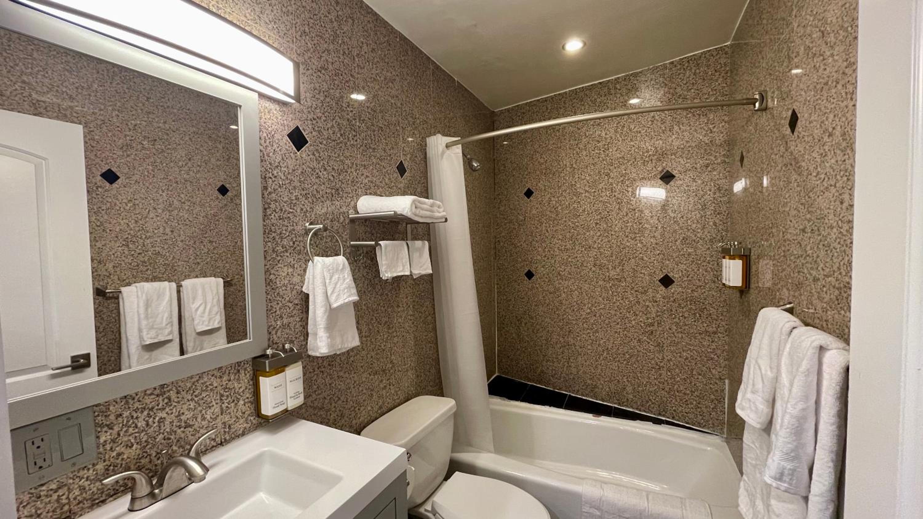 Quintessence ApartHotel