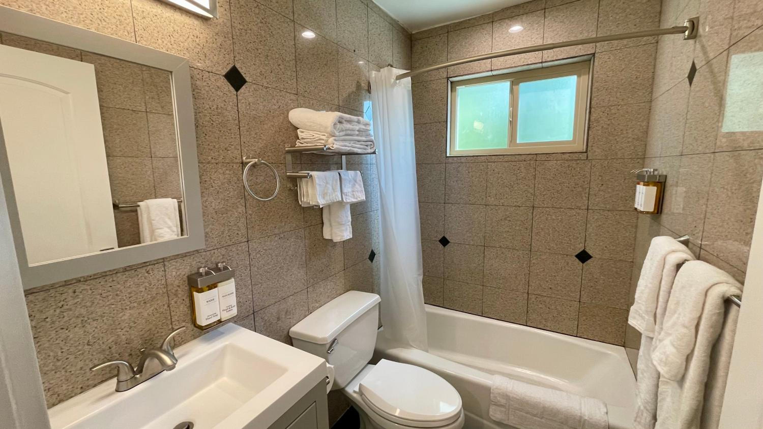Quintessence ApartHotel