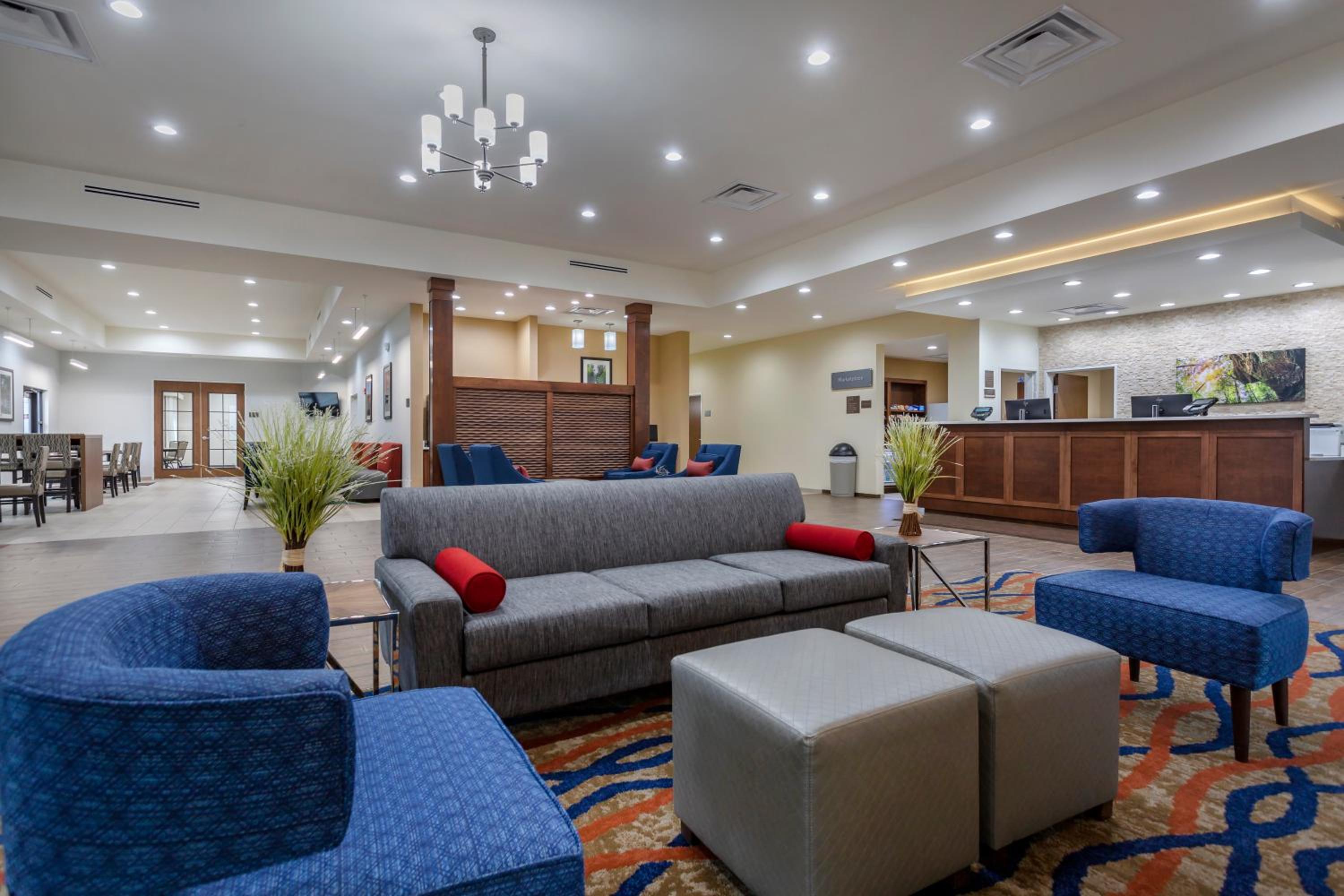 Bowling Green Vacations - Comfort Suites - Property Image 12