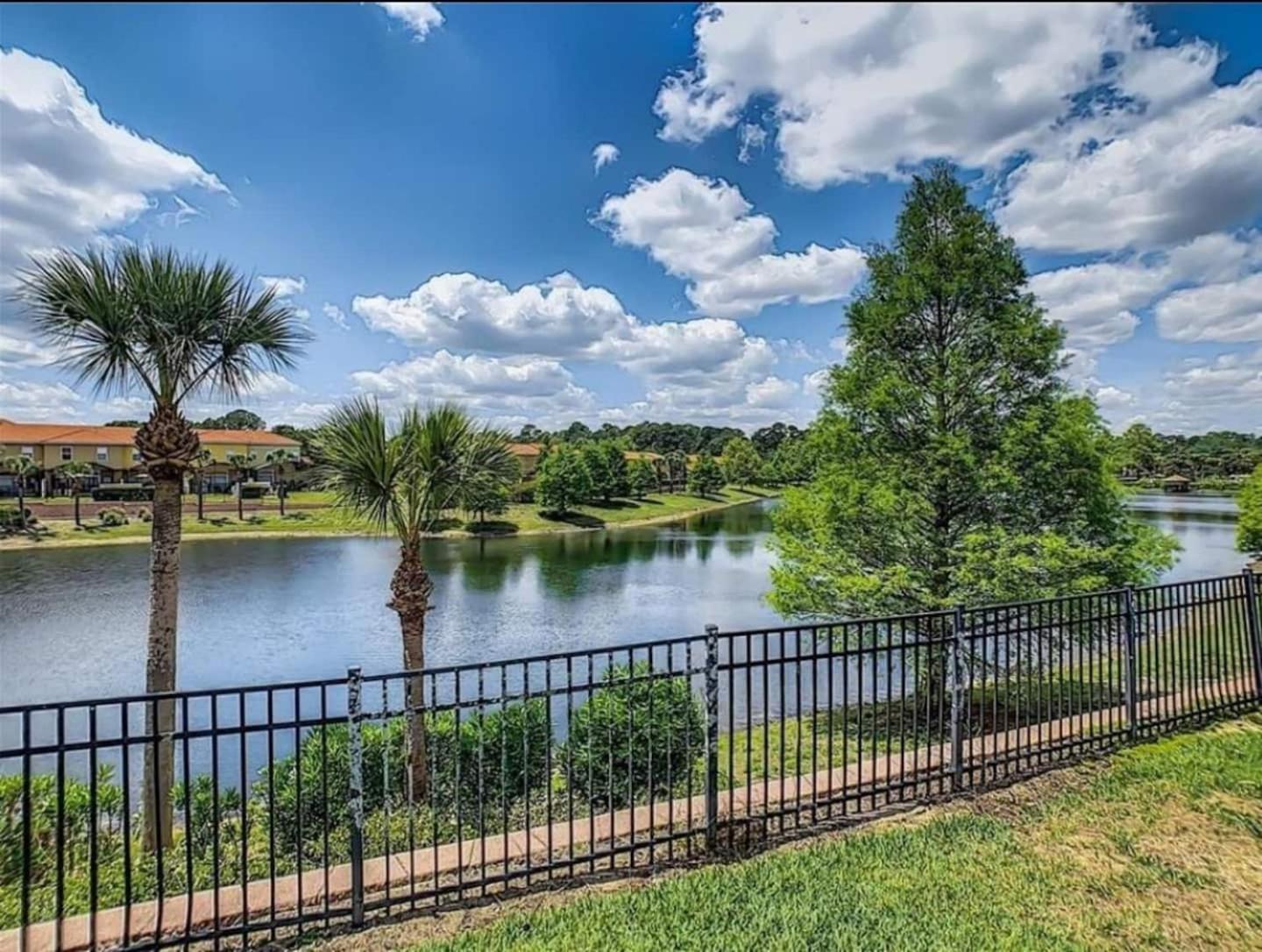 Island Abode -near Disney view 3