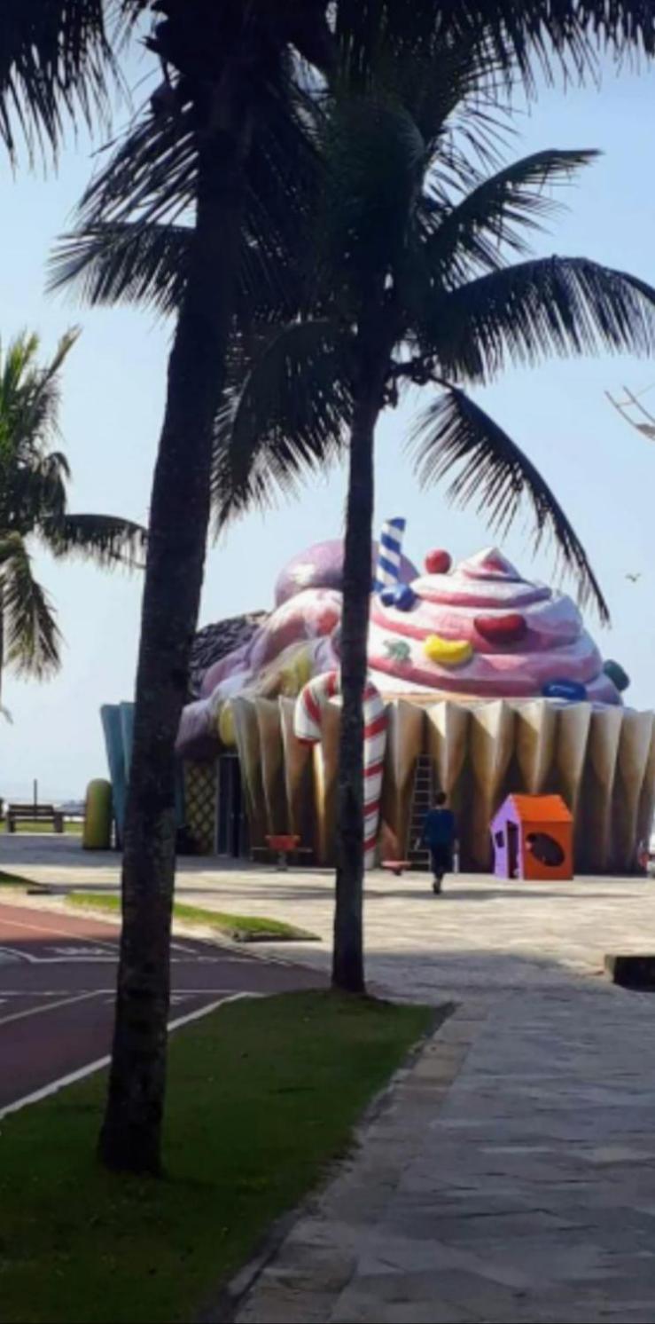 Pé na areia aconchegante
