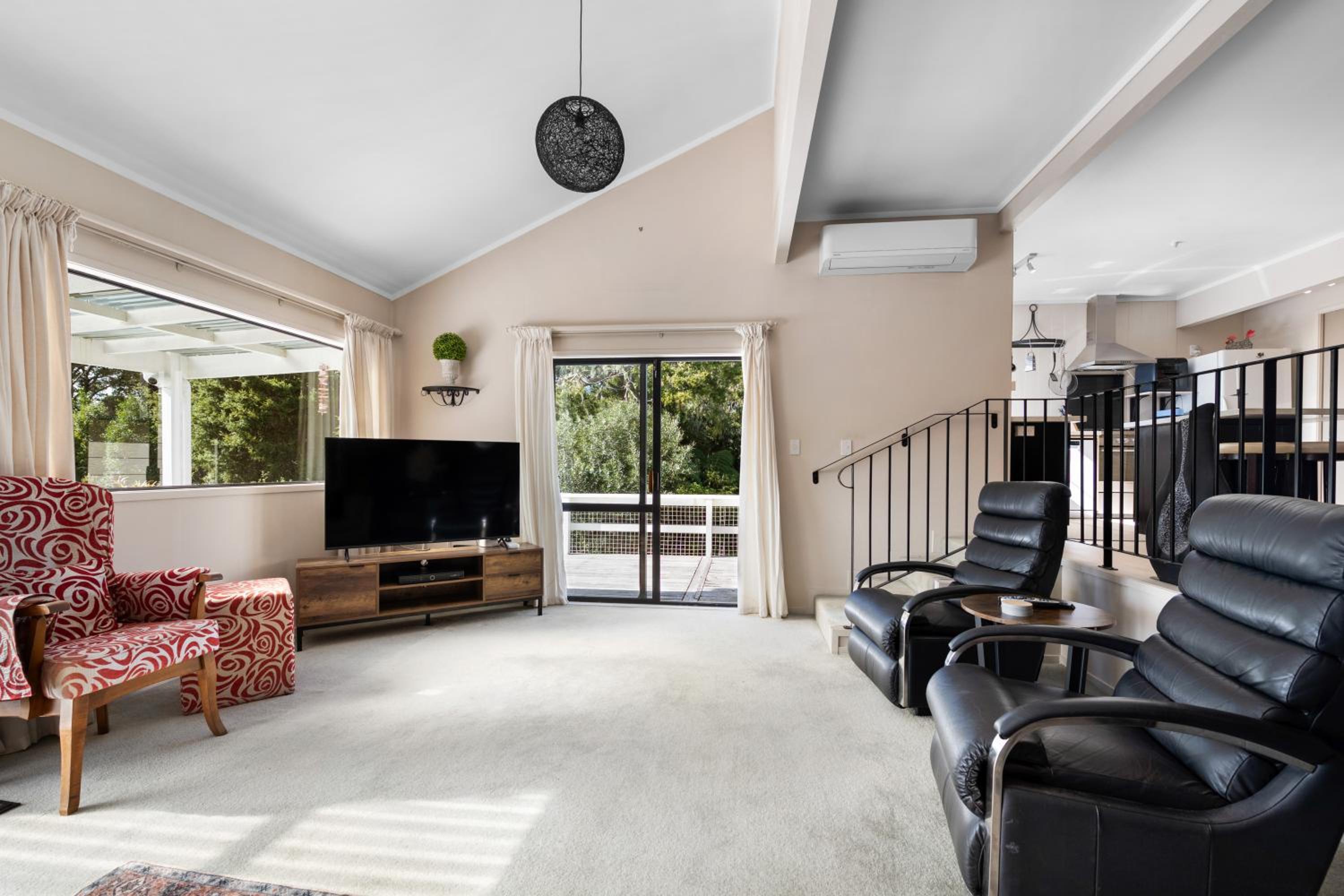 Kings Summer House - Paihia Holiday Home