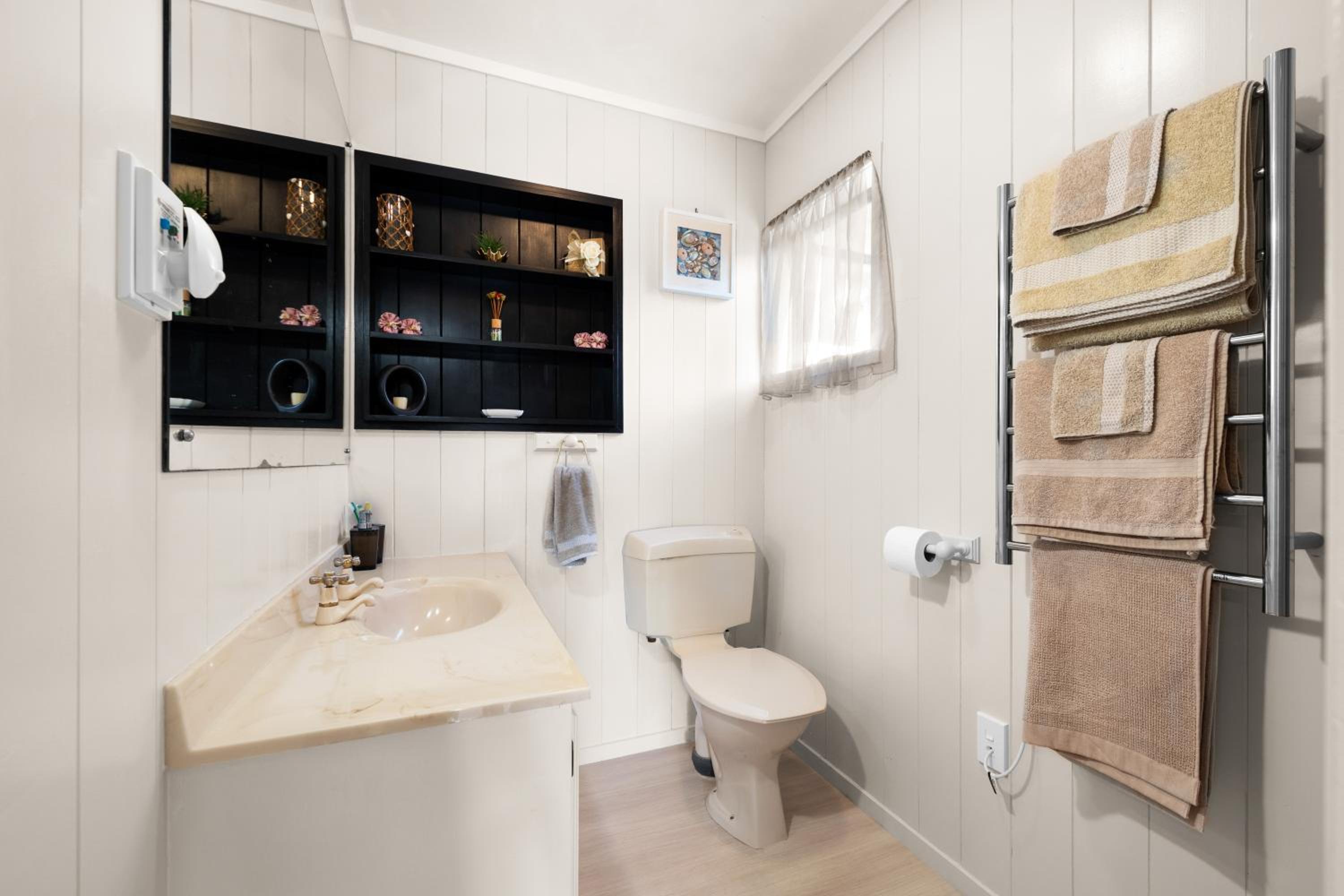 Kings Summer House - Paihia Holiday Home