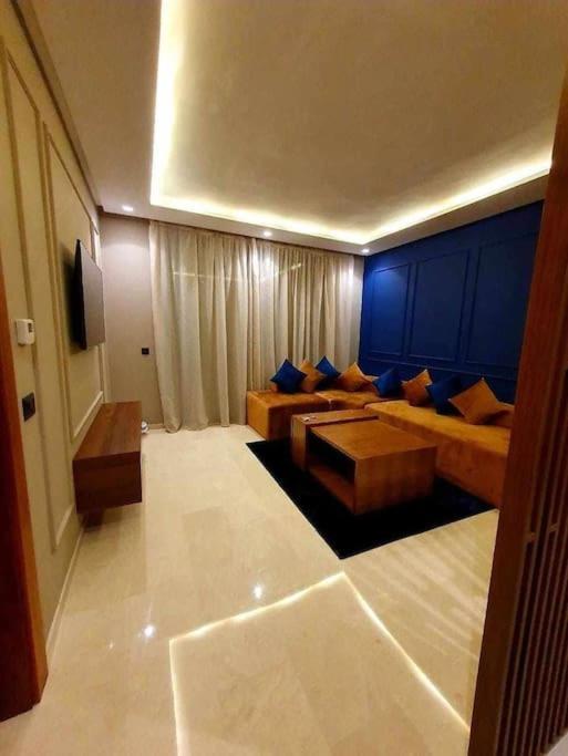 Luxueux Studio avec jacuzzi et salle de sport