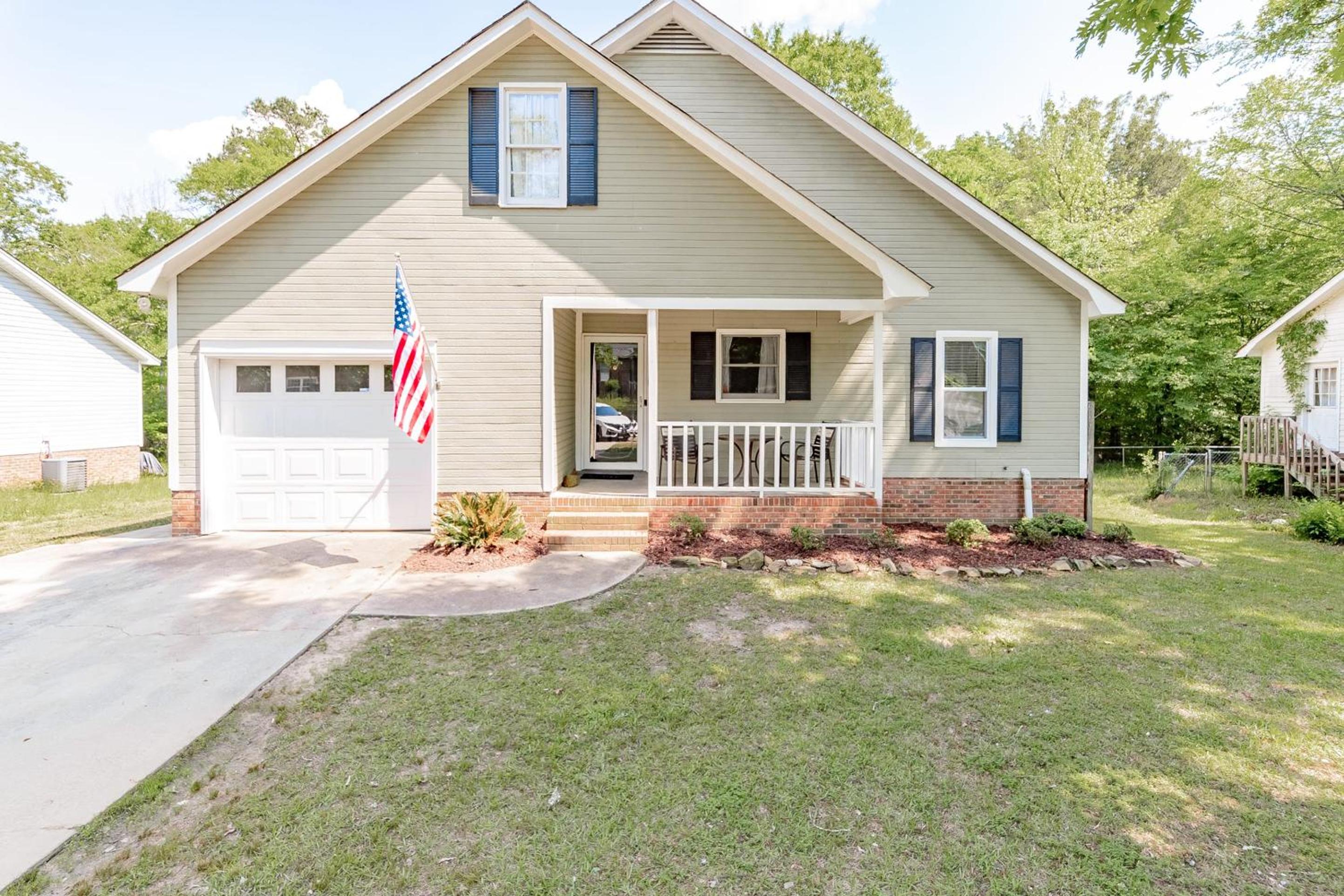 Dutch Creek Cottage- 10 mins to Lake Murray! view 5