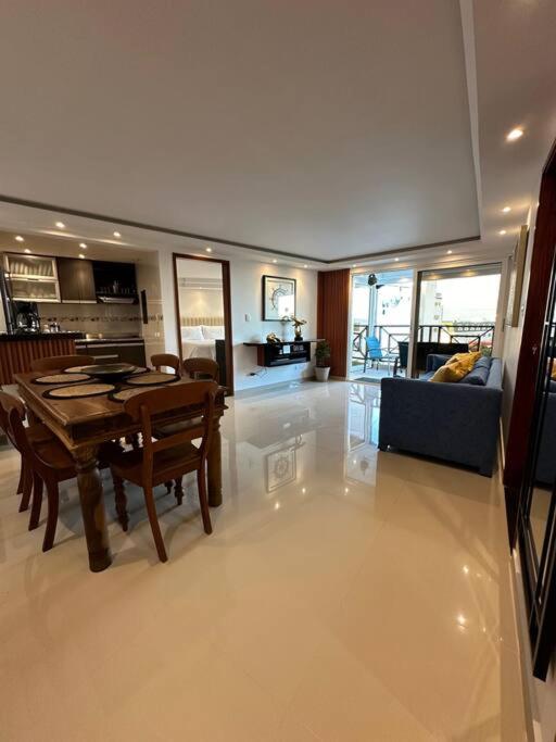 Lujoso apartamento con vistas al mar y excelente ubicación en San Andrés