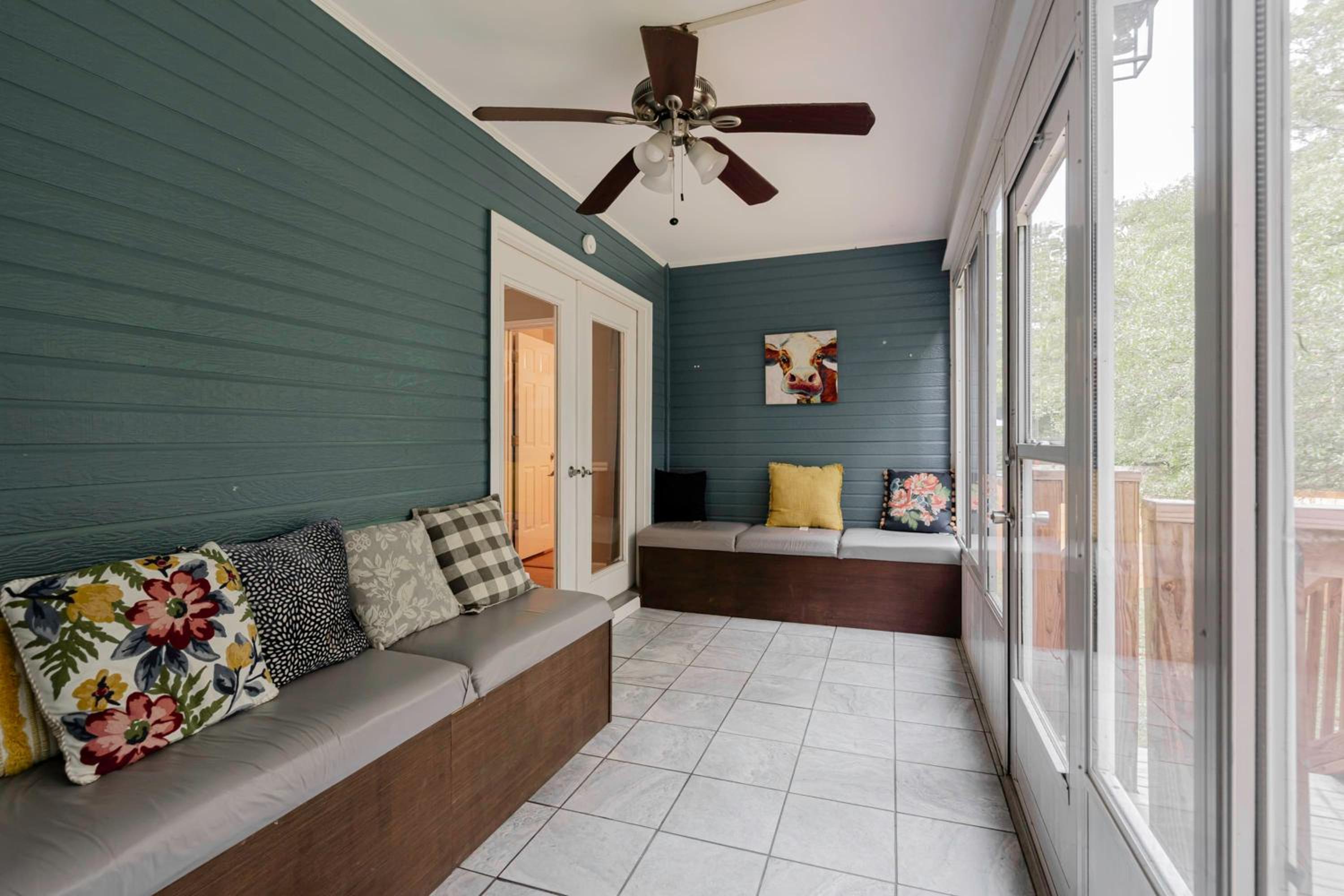 Dutch Creek Cottage- 10 mins to Lake Murray! view 3
