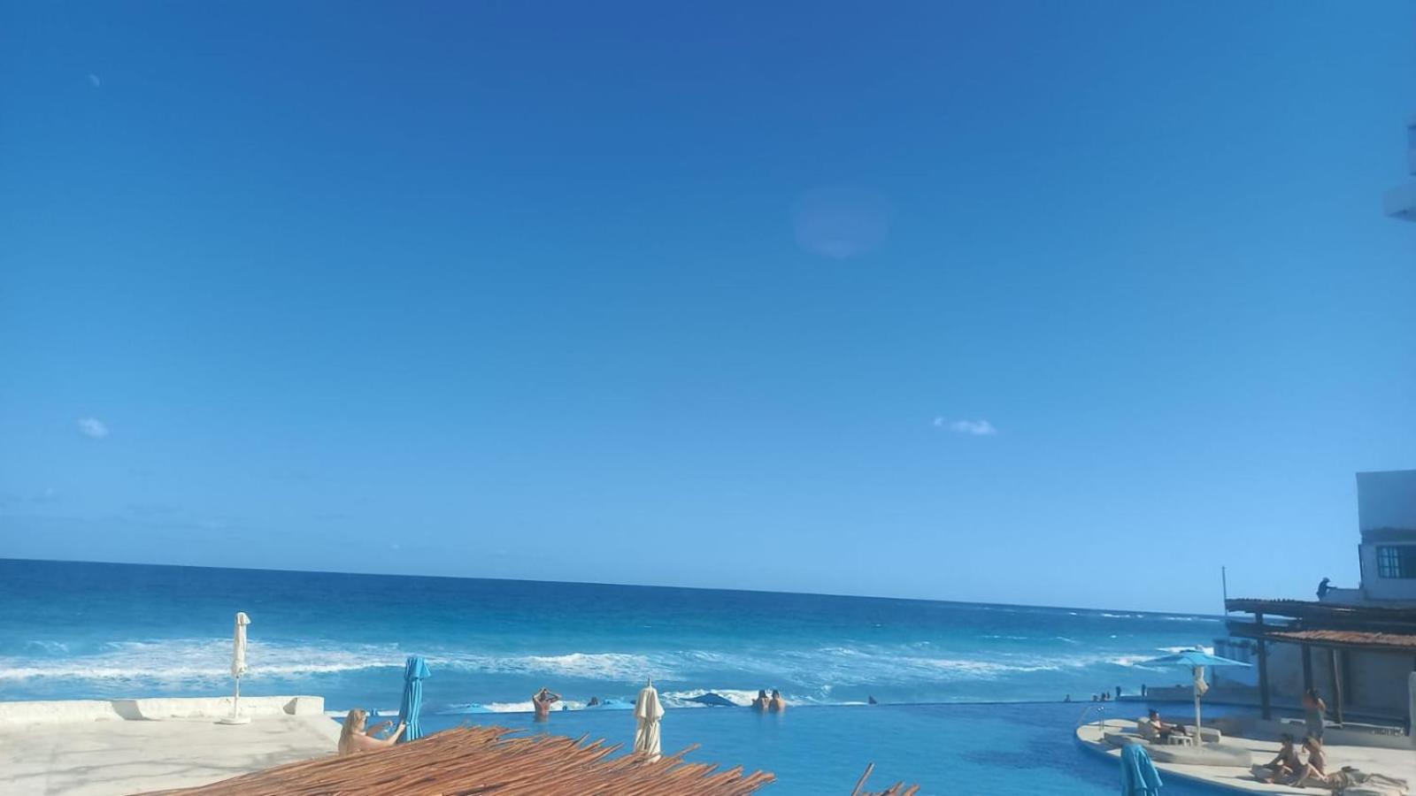 Beachfront Studio With Ocean View
