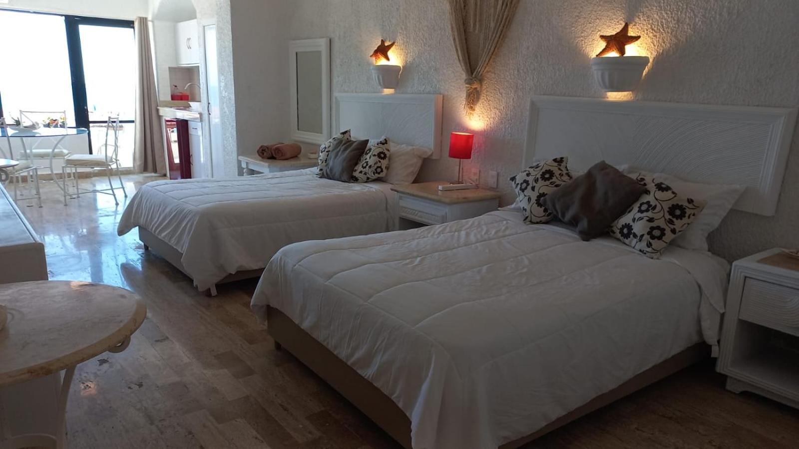 Beachfront Studio With Ocean View