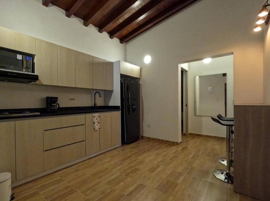 202 Romantic loft with jacuzzi