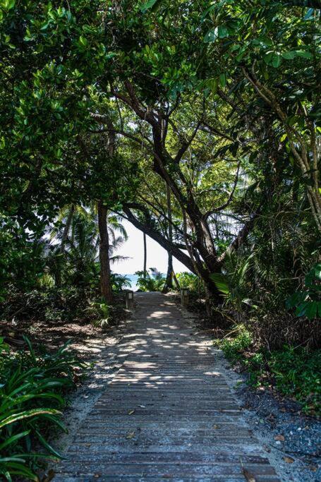 Port Douglas Mirage Villa 433 - Beachfront